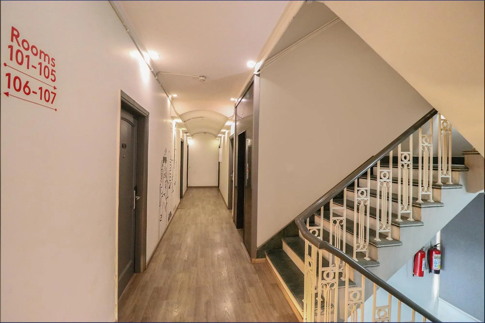 Lobby or reception in FabHotel Lord Inn