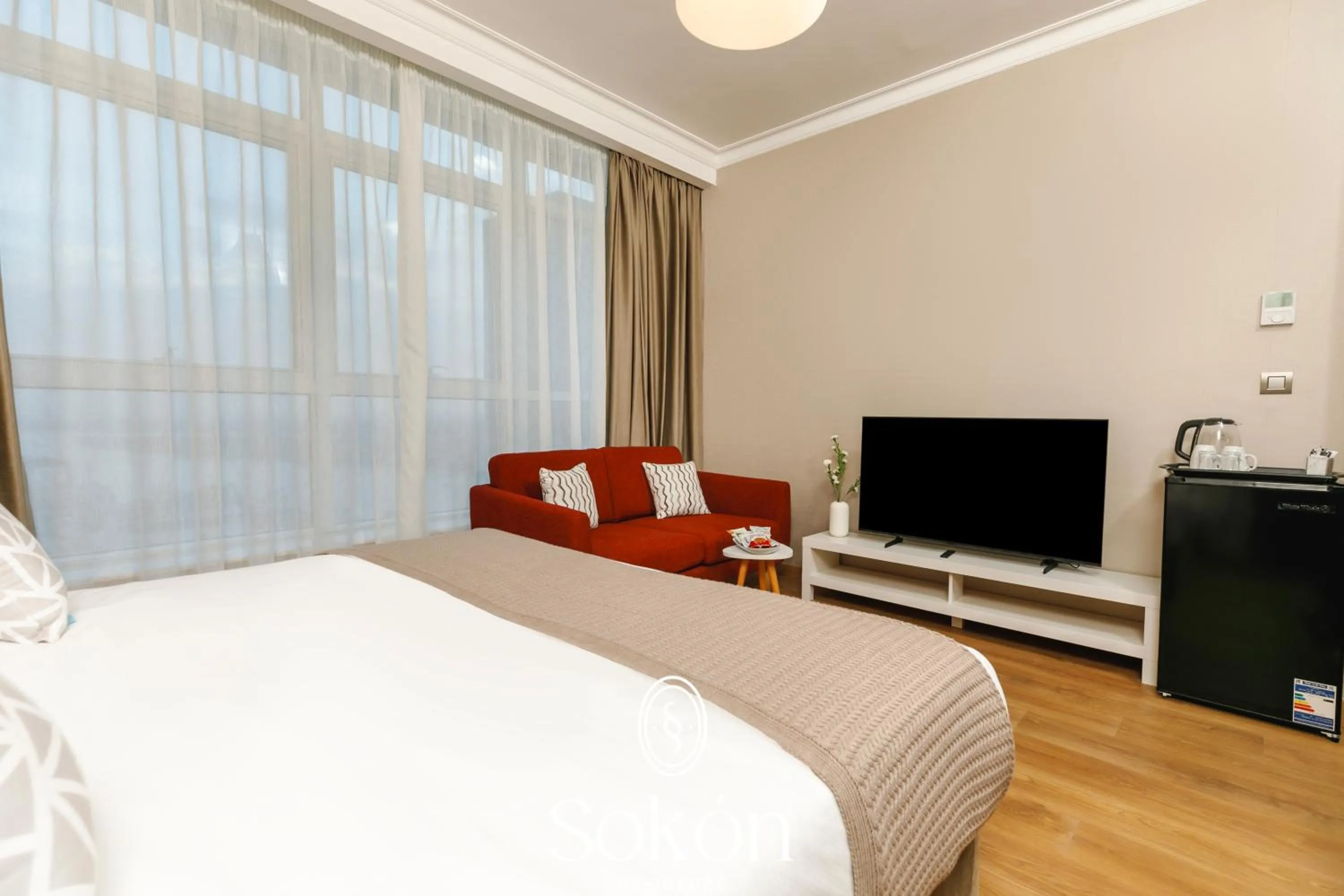 Bedroom, Bed in Sokon Residence Partial Nile view at Maadi