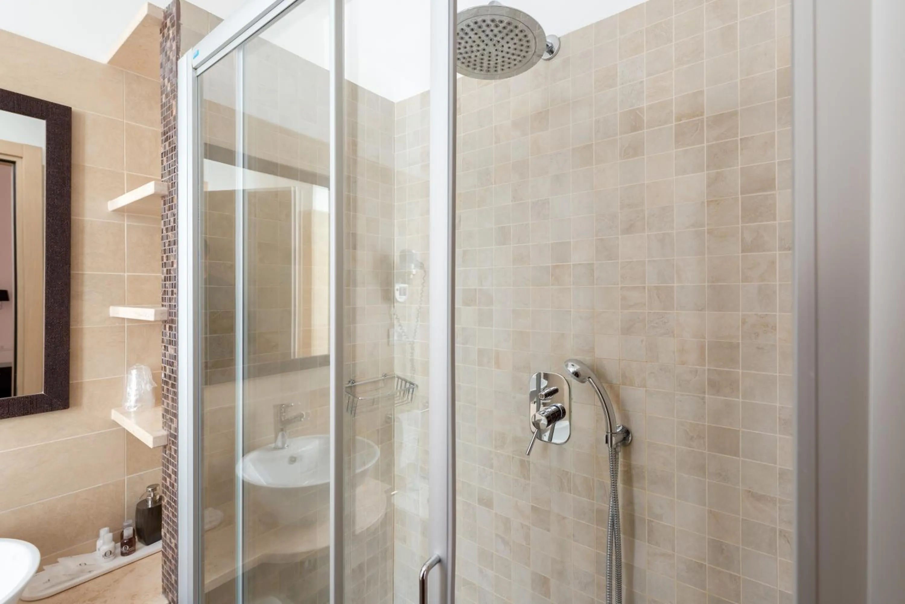 Shower in A Trastevere da M.E.