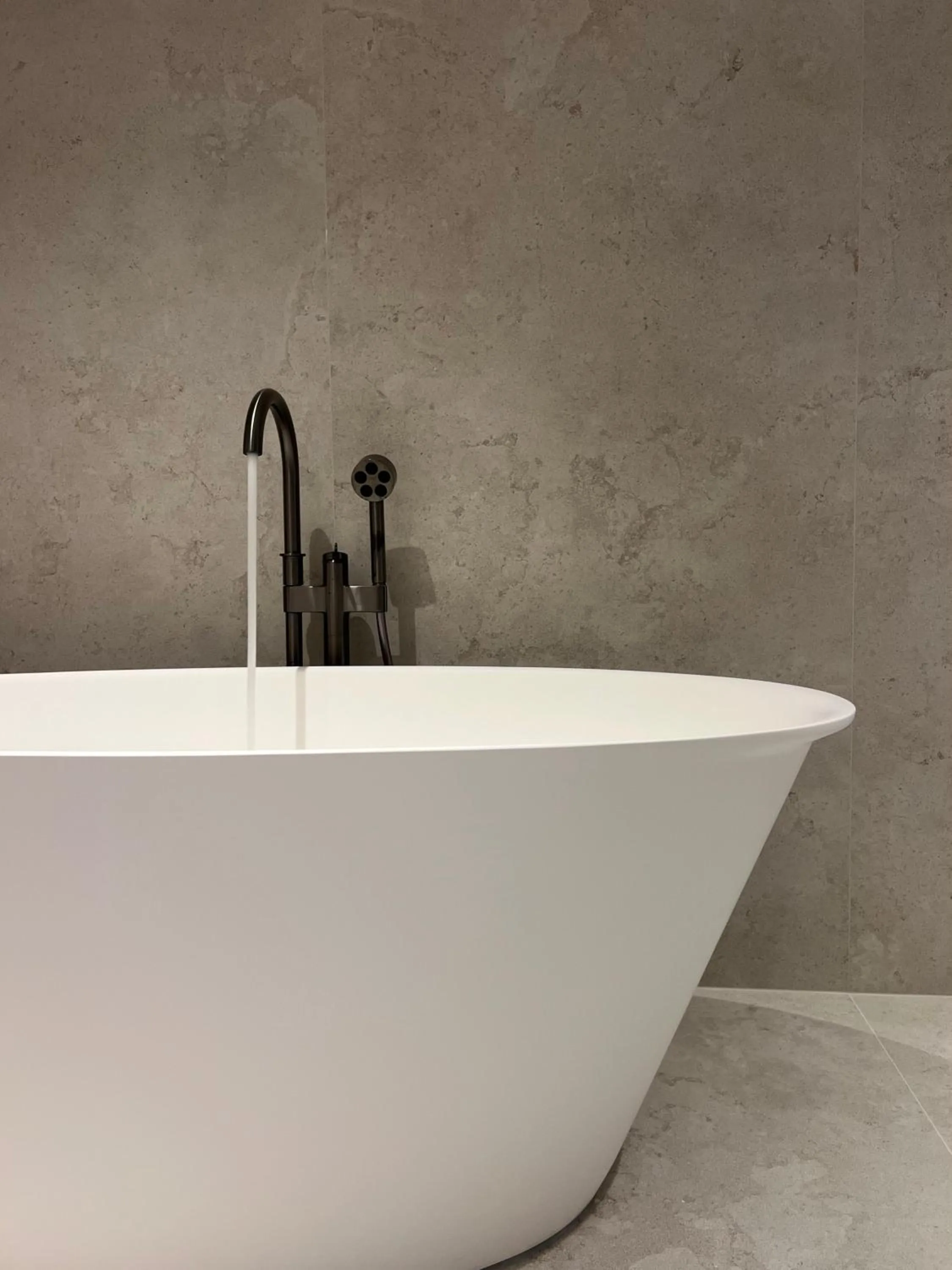 Bathroom in Hotel Sumratin