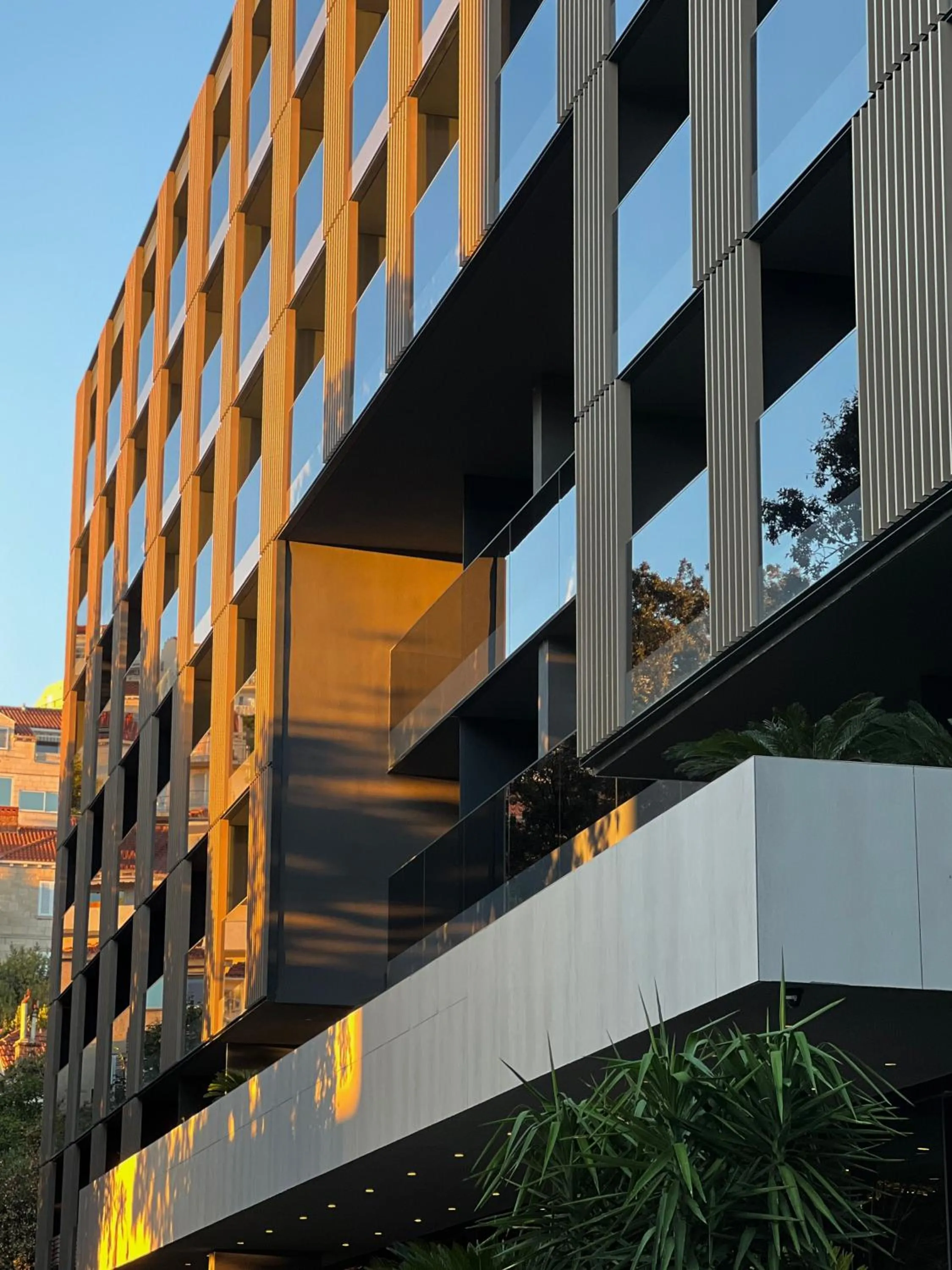 Property building in Hotel Sumratin