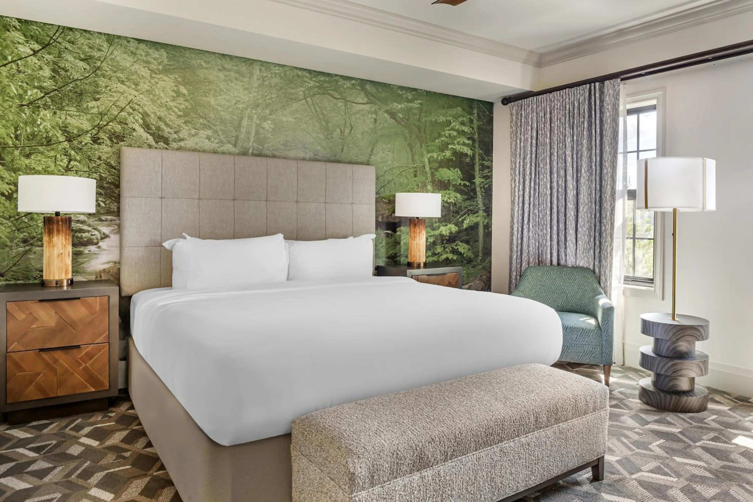 Bed in Hilton Vacation Club Mill Springs Lodge Pigeon Forge