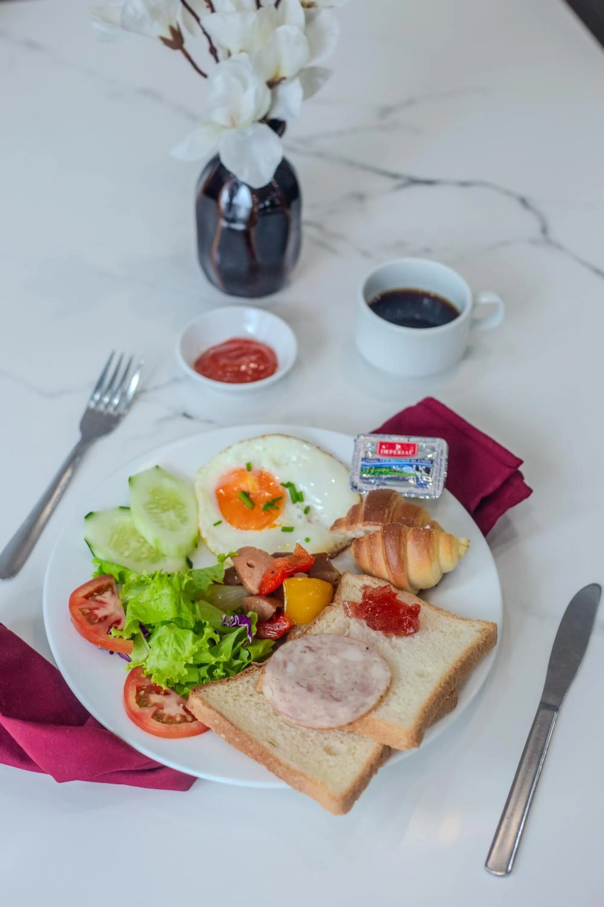 Food and drinks in Richico Apartments And Hotel