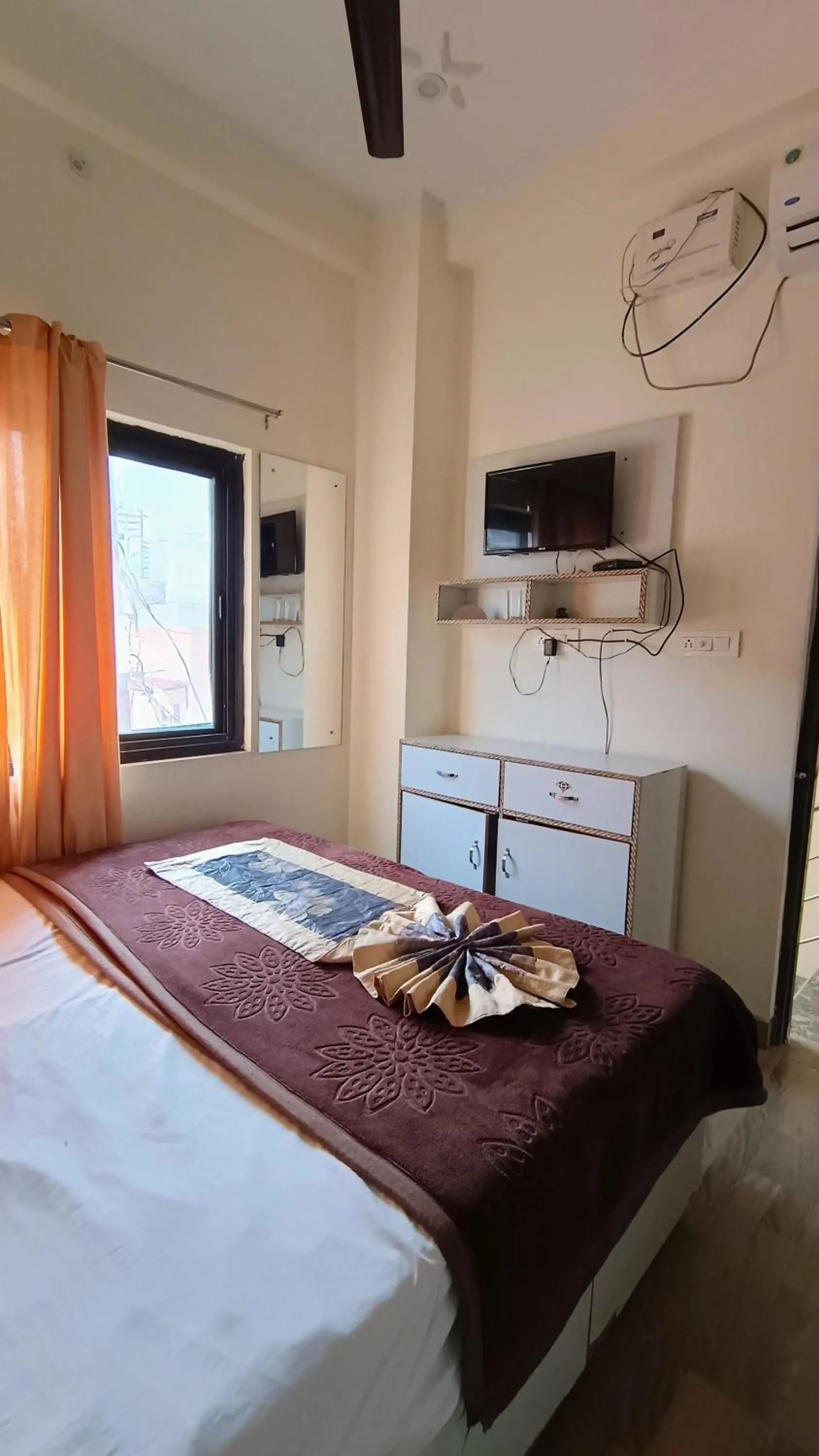 Bed in OLT Hostel Rishikesh