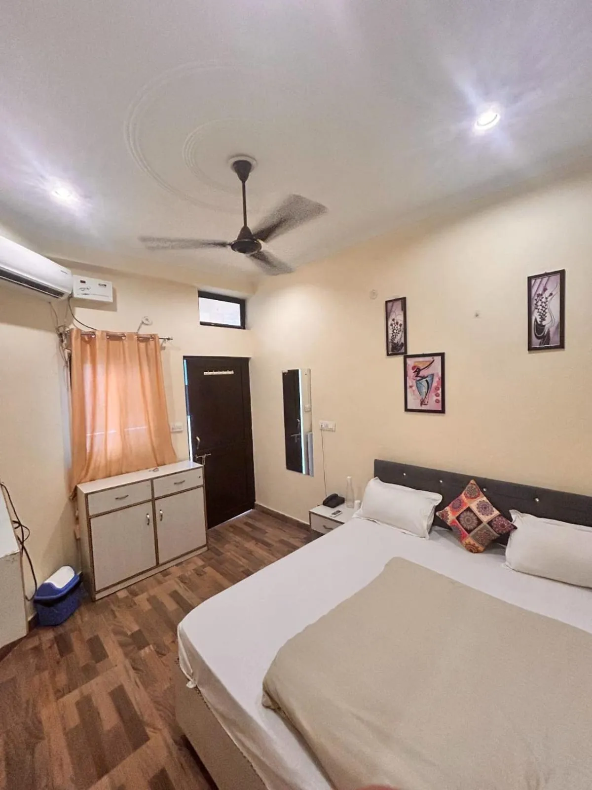 Bed in OLT Hostel Rishikesh