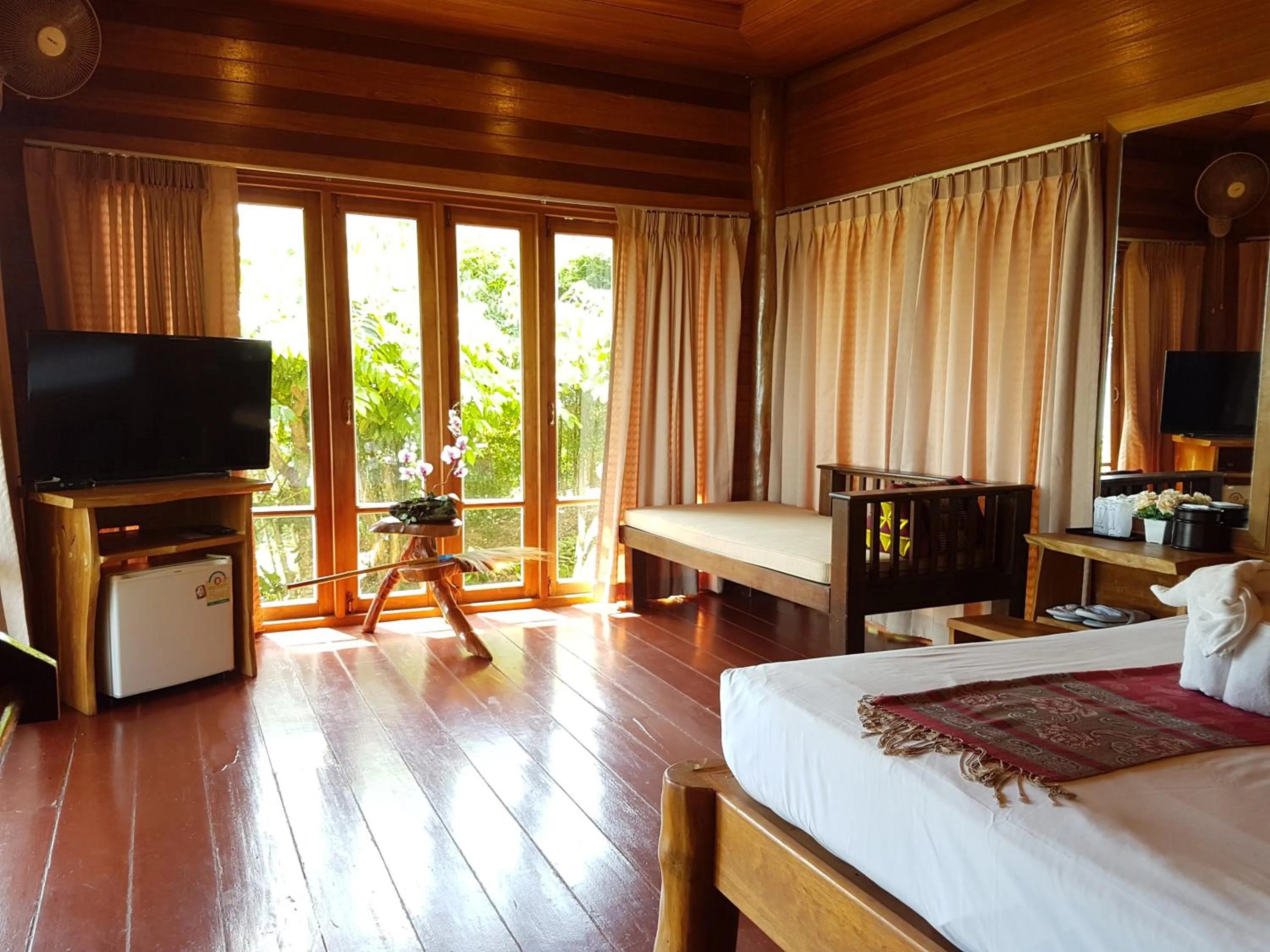 Bed in Esmeralda View Resort - SHA Extra Plus