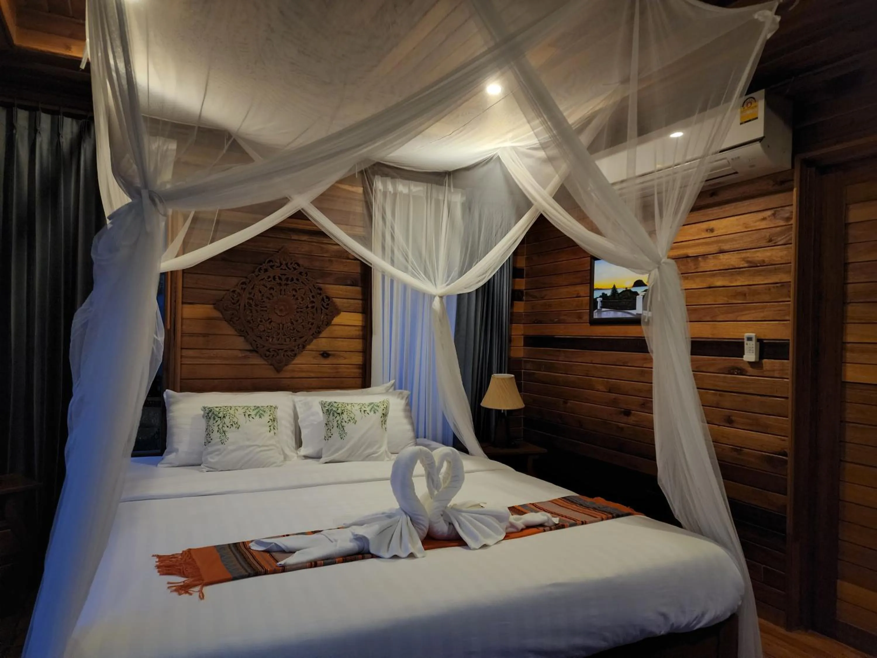 Bed in Esmeralda View Resort - SHA Extra Plus