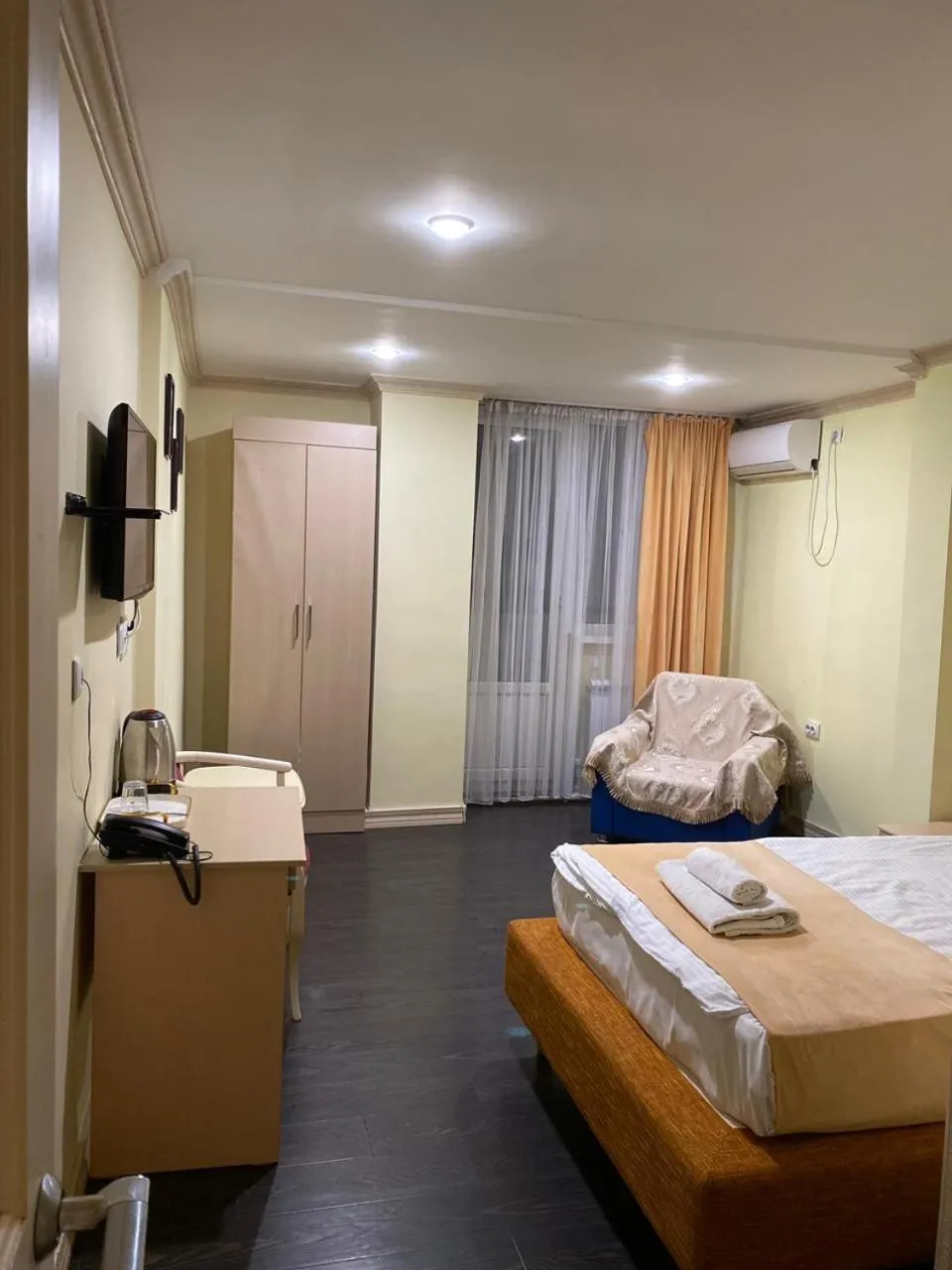 Bed in Jasmine Hotel