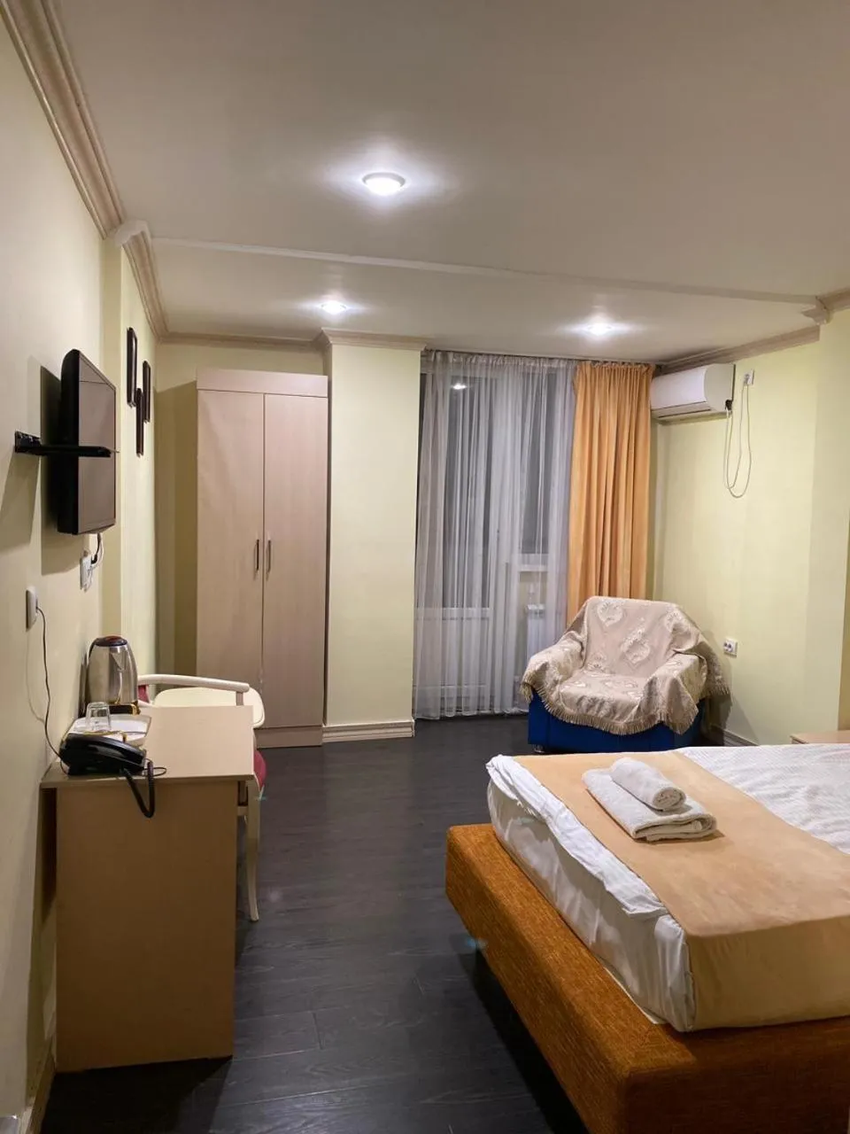 Bed in Jasmine Hotel