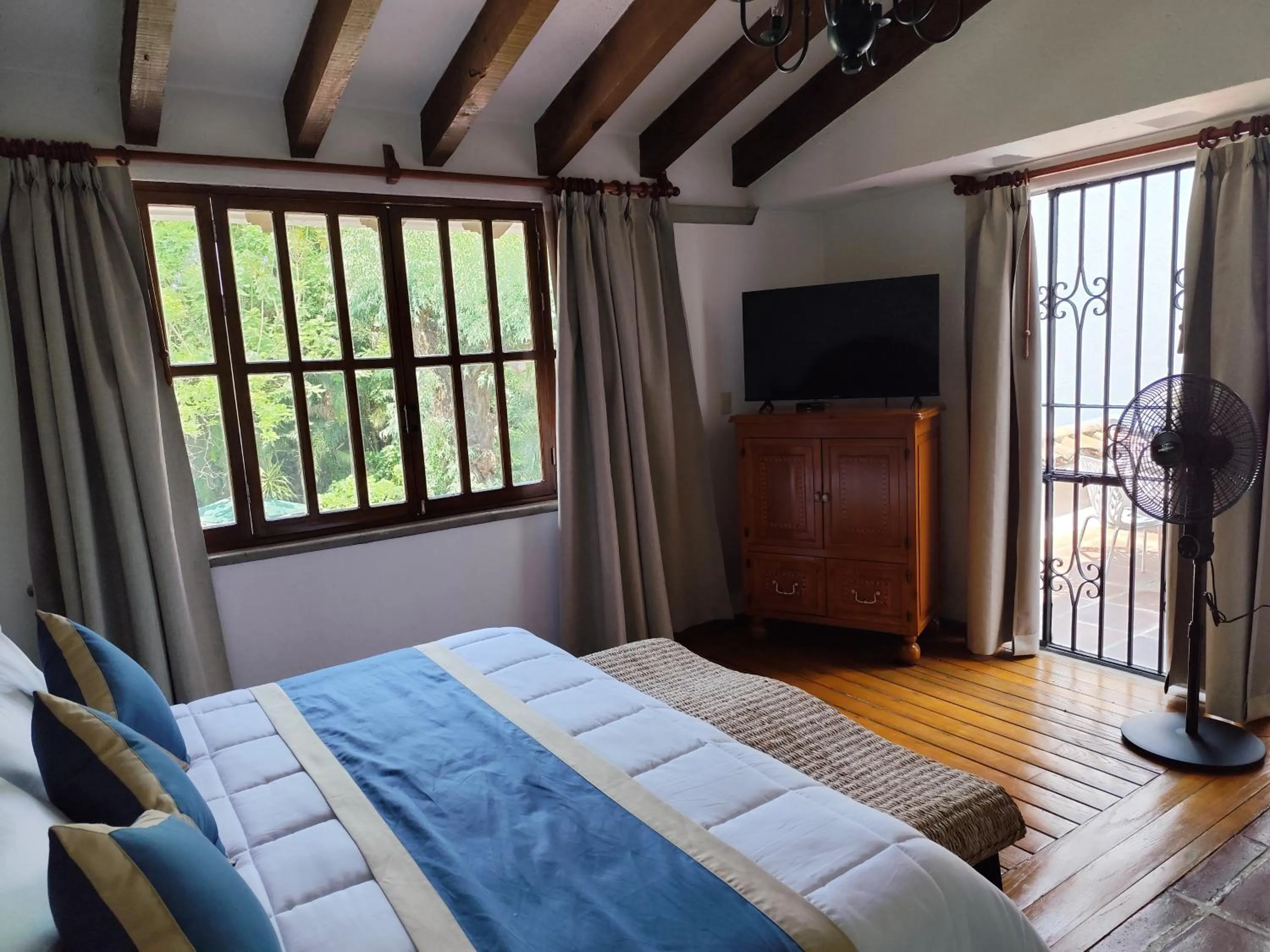 Bed in Casa de las Conchas Cuernavaca