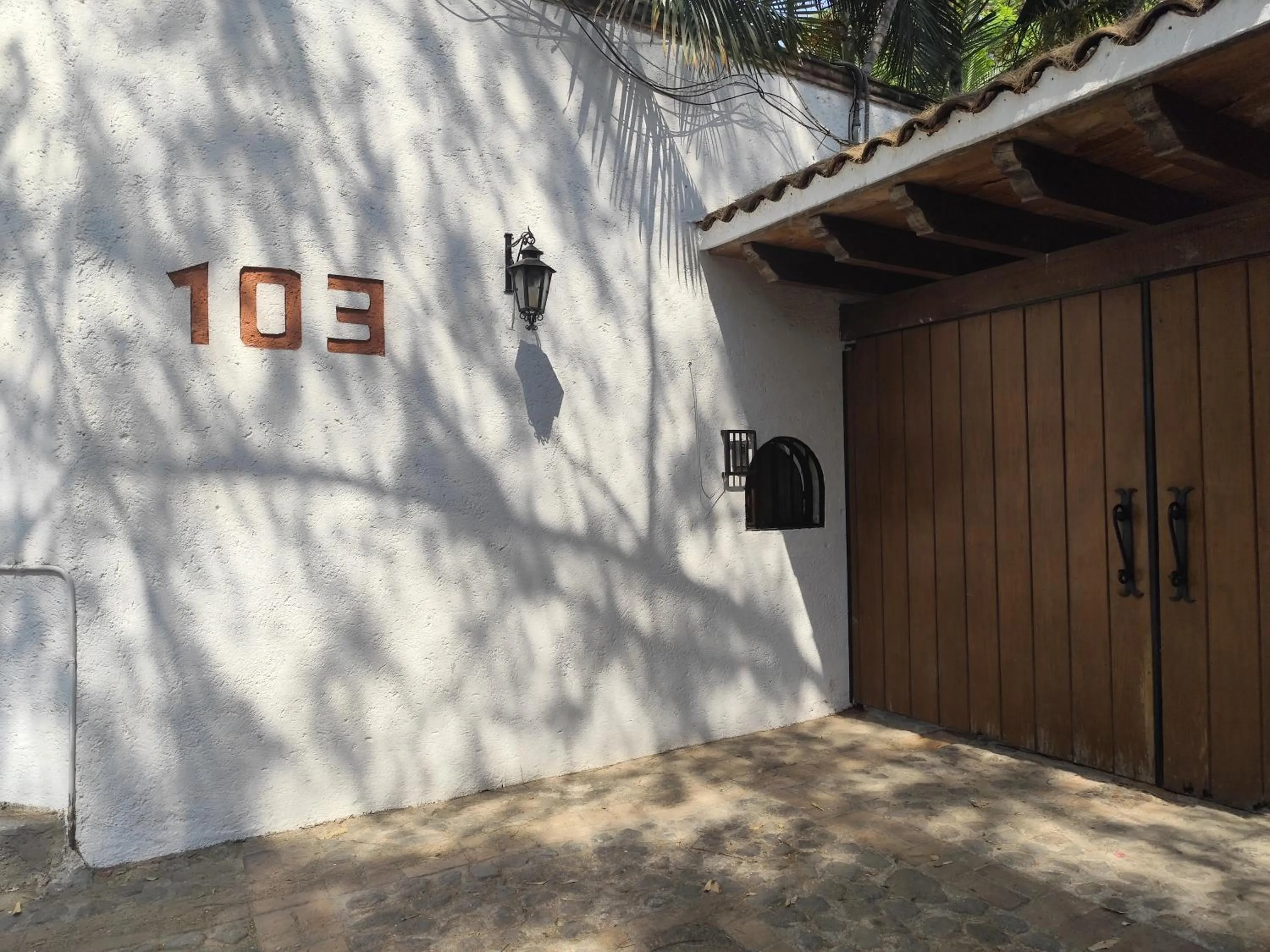 Facade/entrance in Casa de las Conchas Cuernavaca