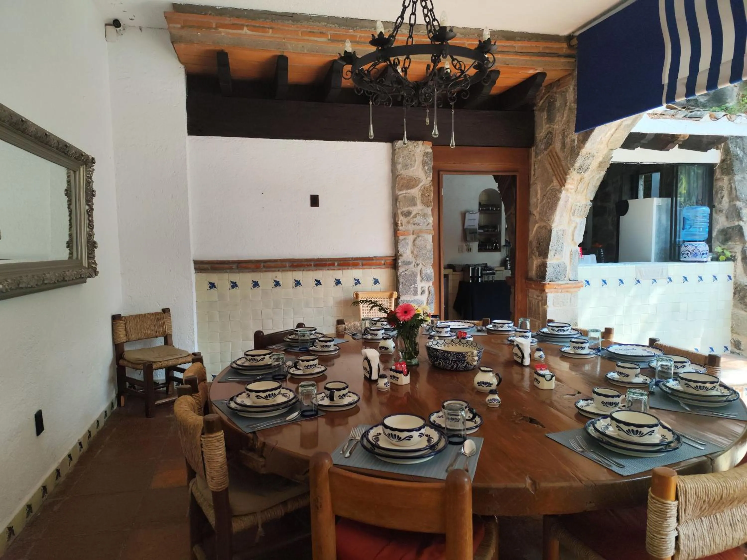 Restaurant/places to eat in Casa de las Conchas Cuernavaca