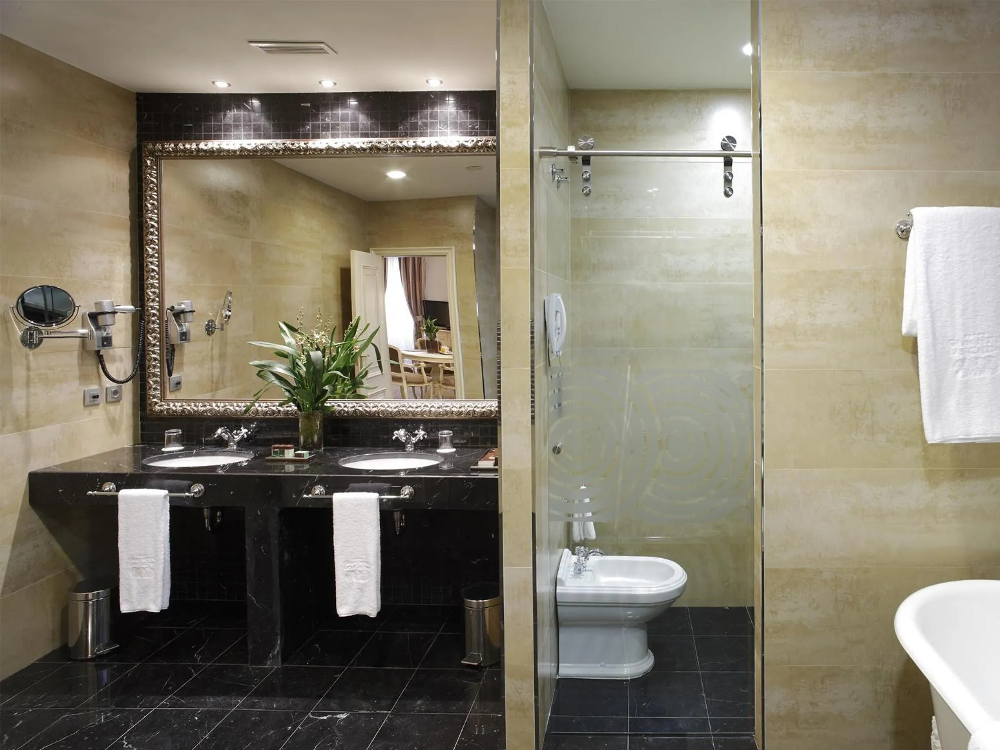 Double Room with Spa in Blau Gran Hotel Las Caldas - Adults Only