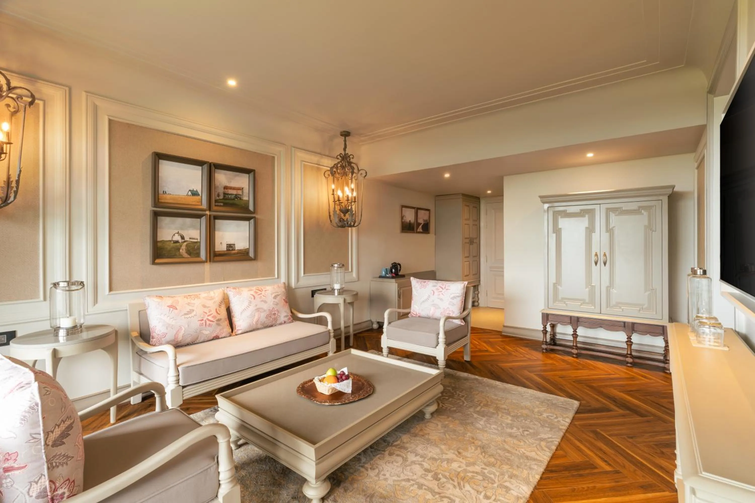 Communal lounge/ TV room in The Evren, Vagator