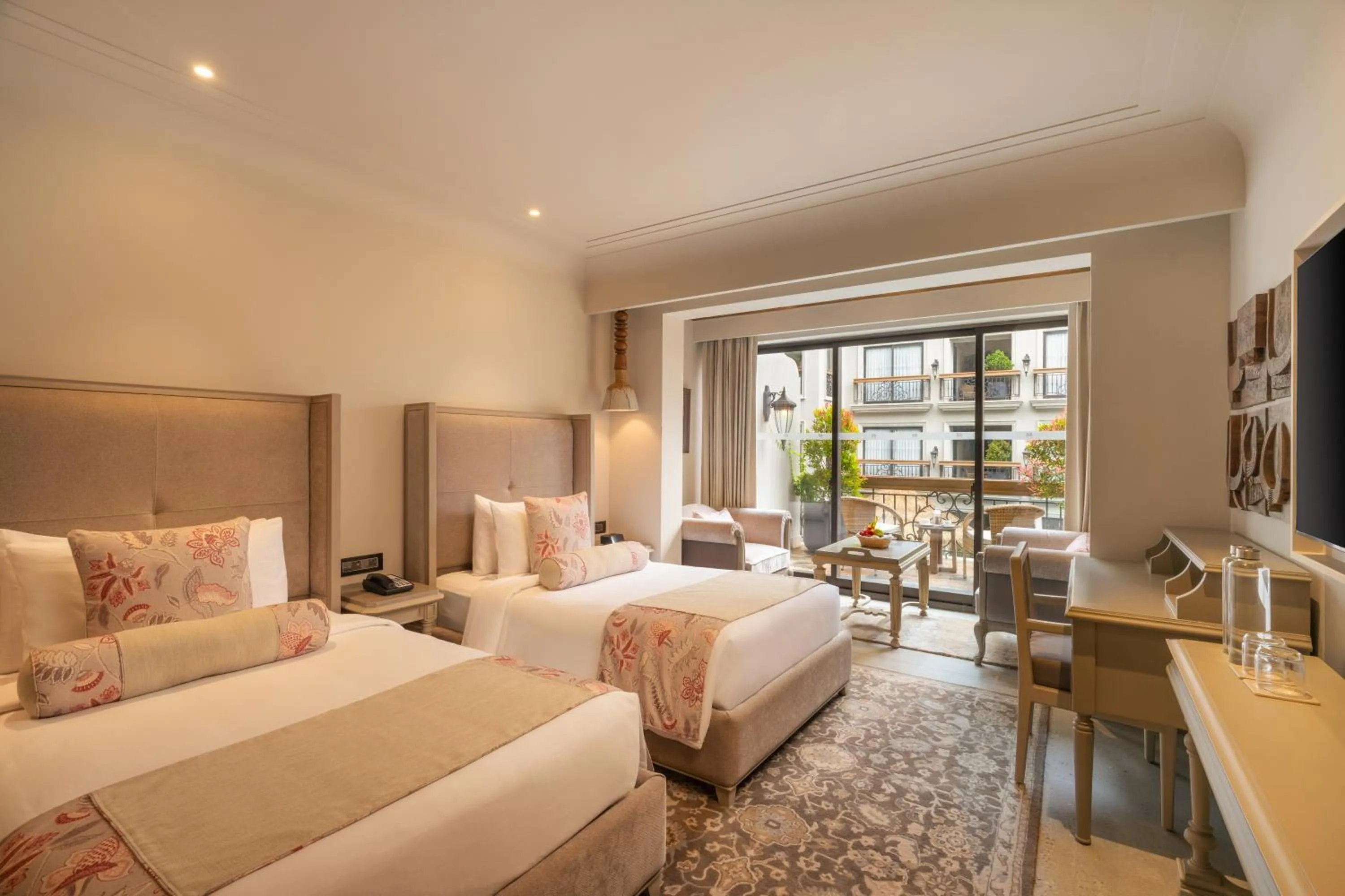 Communal lounge/ TV room, Bed in The Evren, Vagator