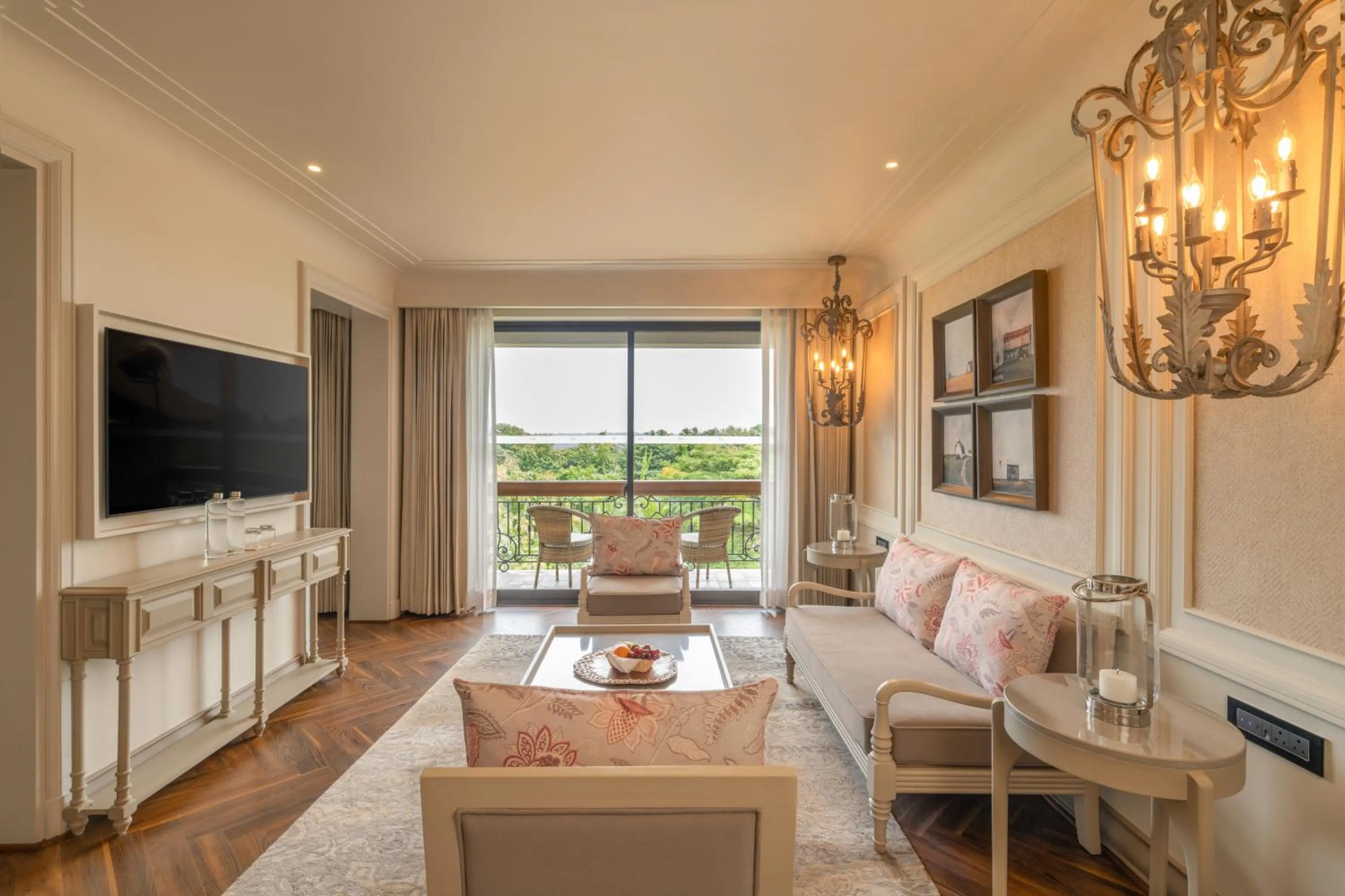 Communal lounge/ TV room in The Evren, Vagator