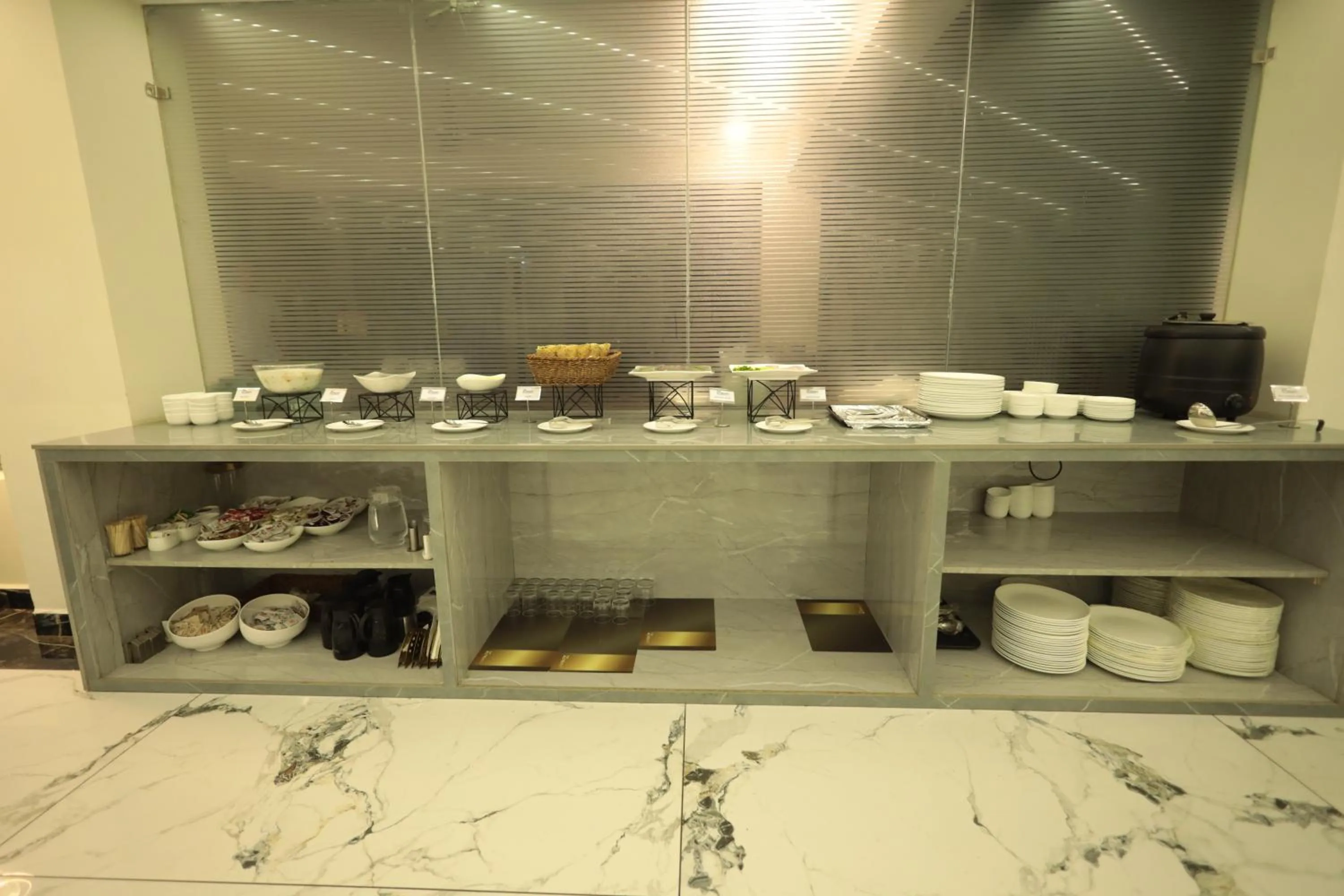 Restaurant/places to eat in The Altruist Hotel Sec-57