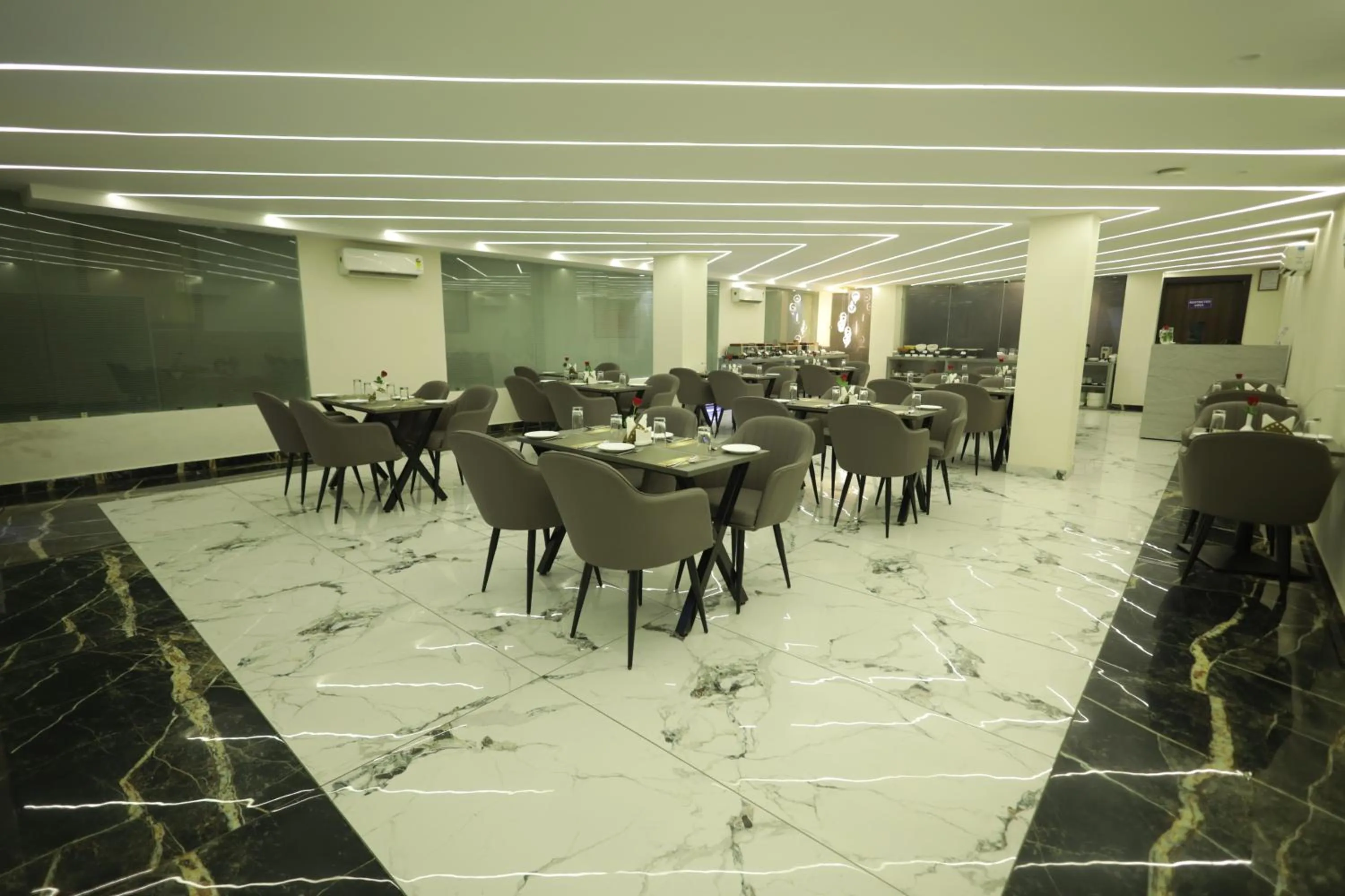 Restaurant/places to eat in The Altruist Hotel Sec-57