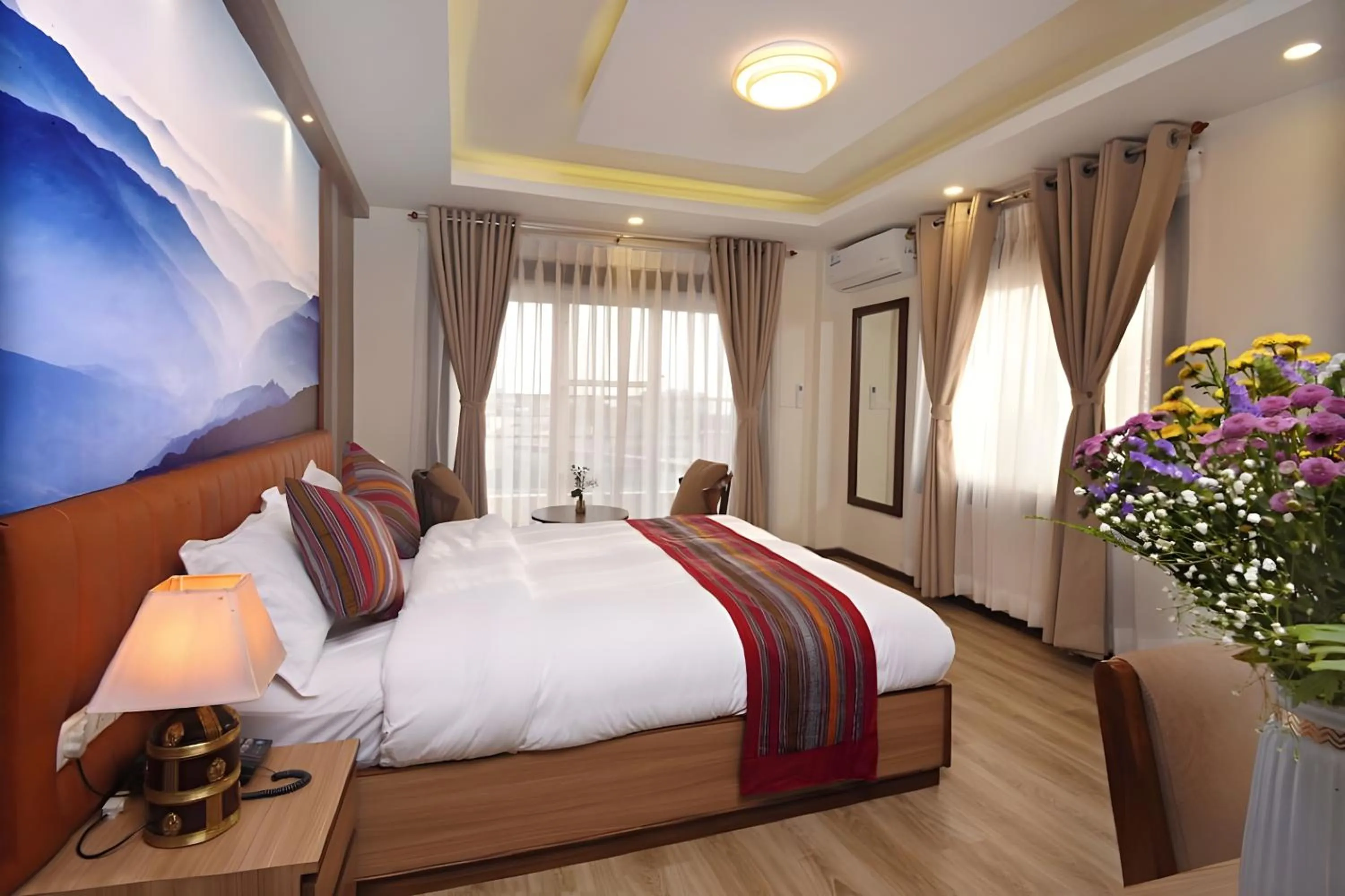 Bedroom, Bed in Hotel Sherpani