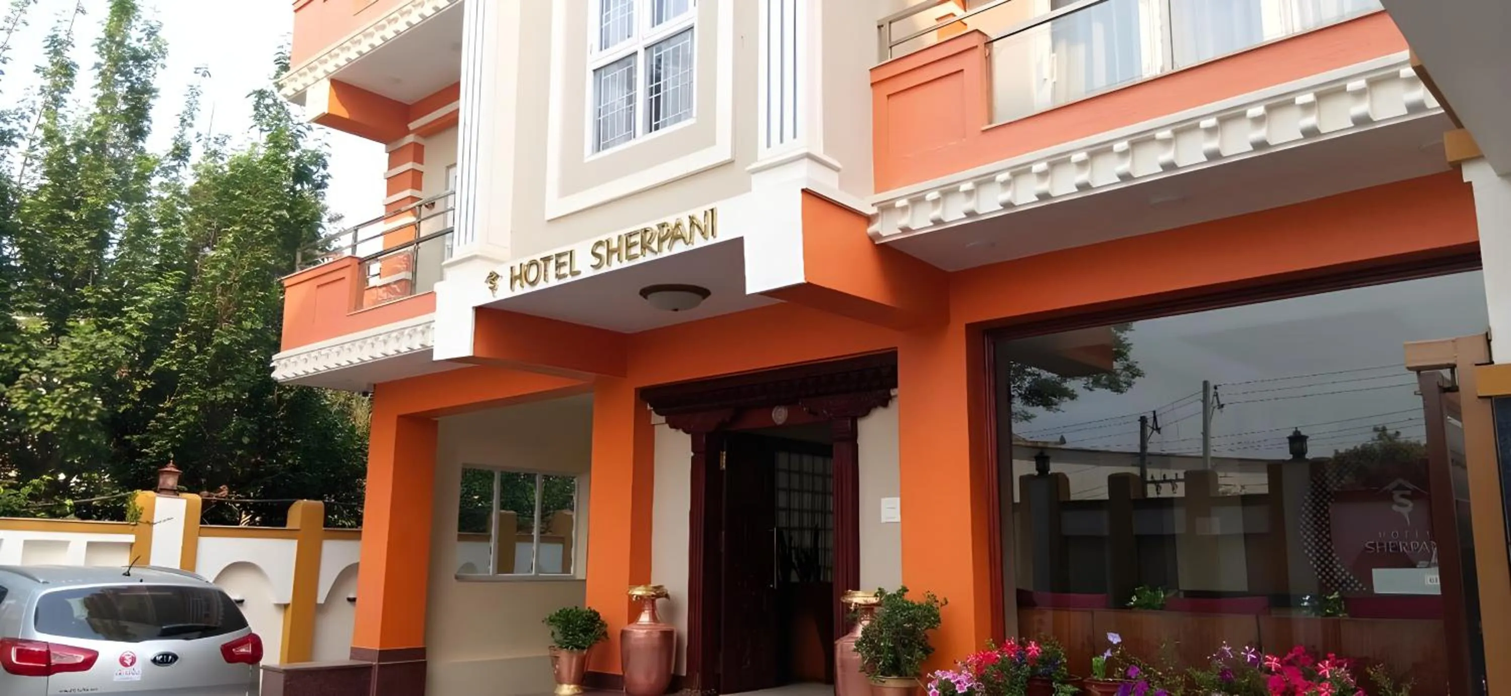 Property building in Hotel Sherpani