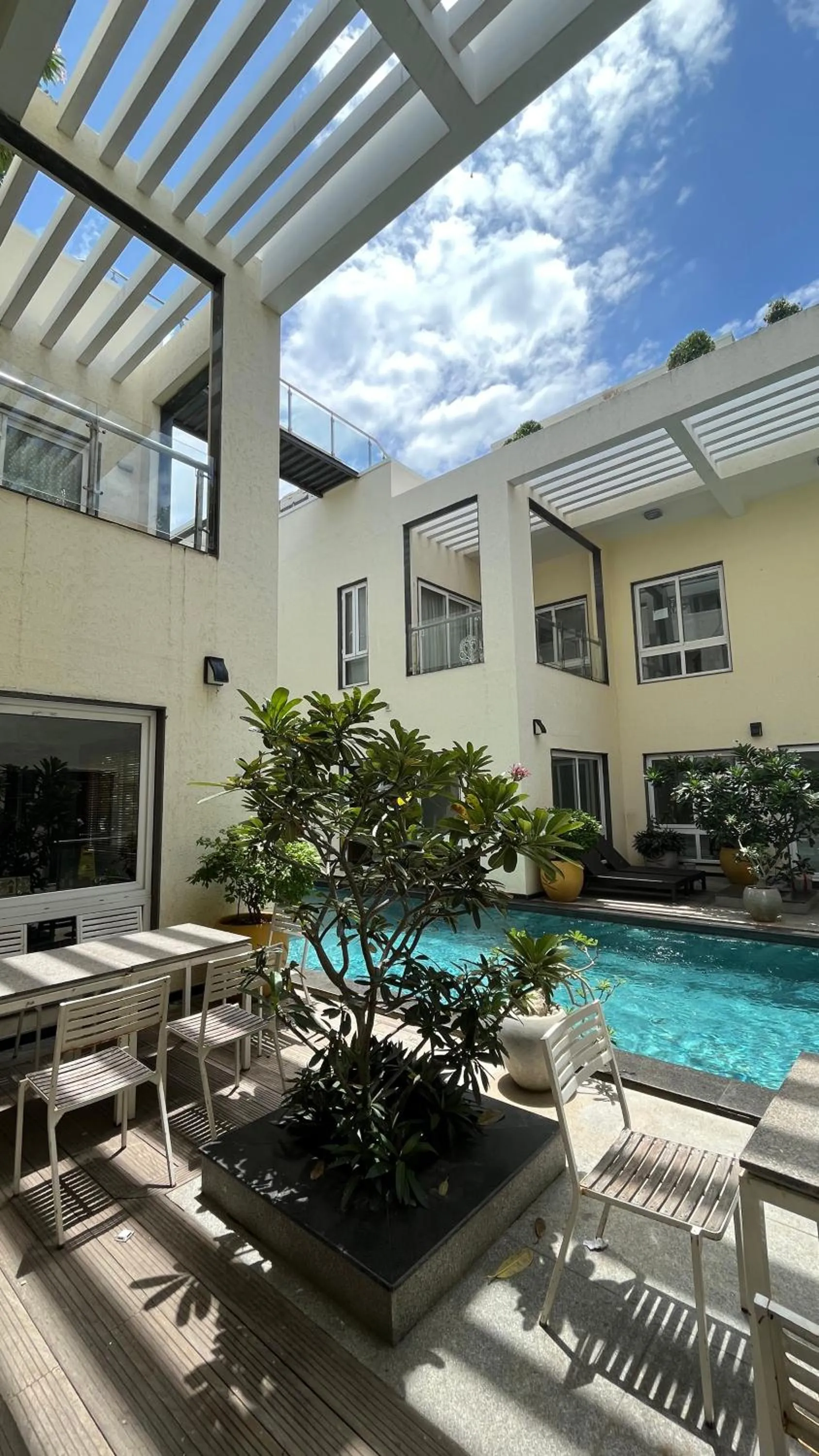 Property building in Maroma Suites ECR