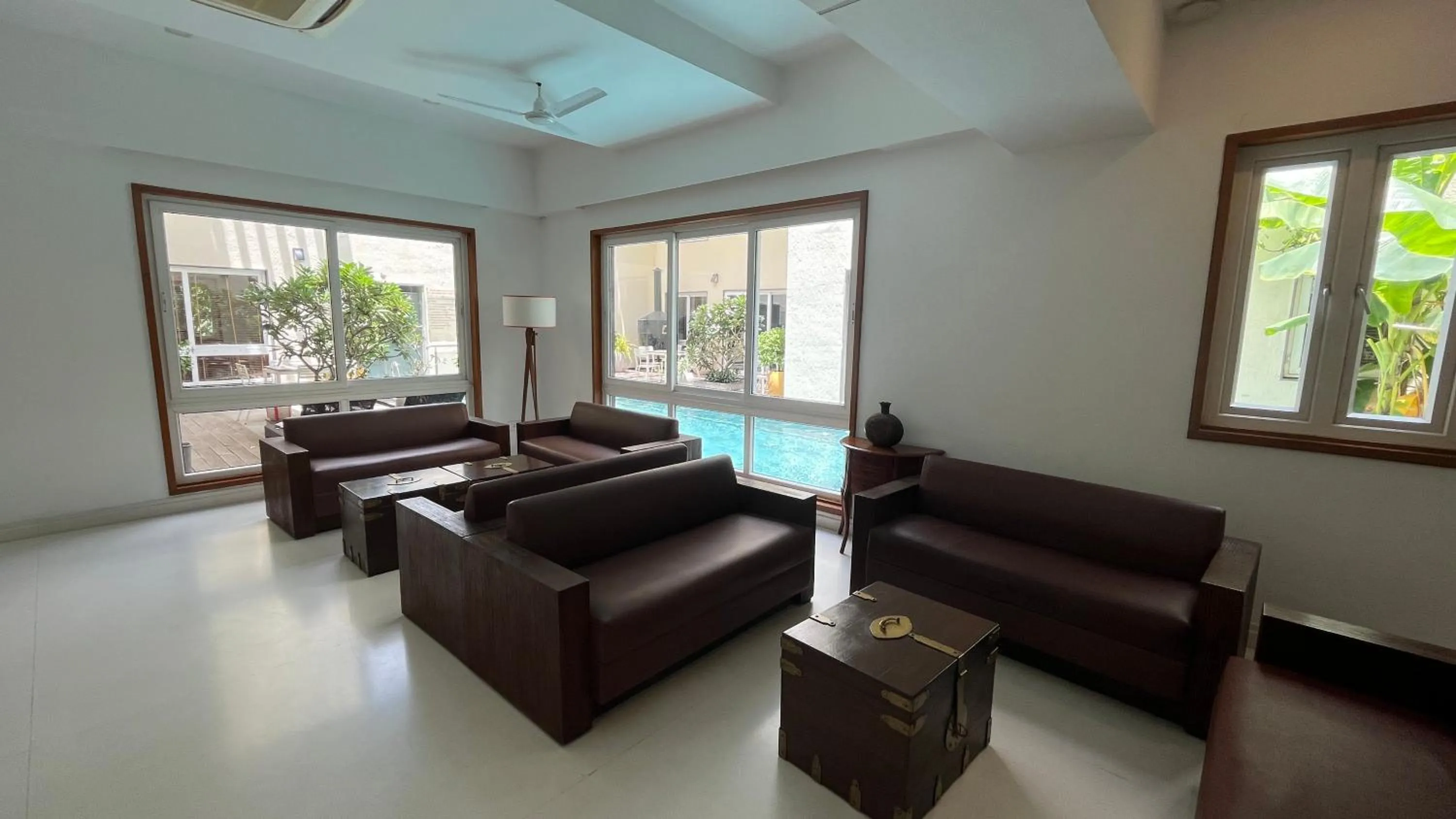 Seating area in Maroma Suites ECR