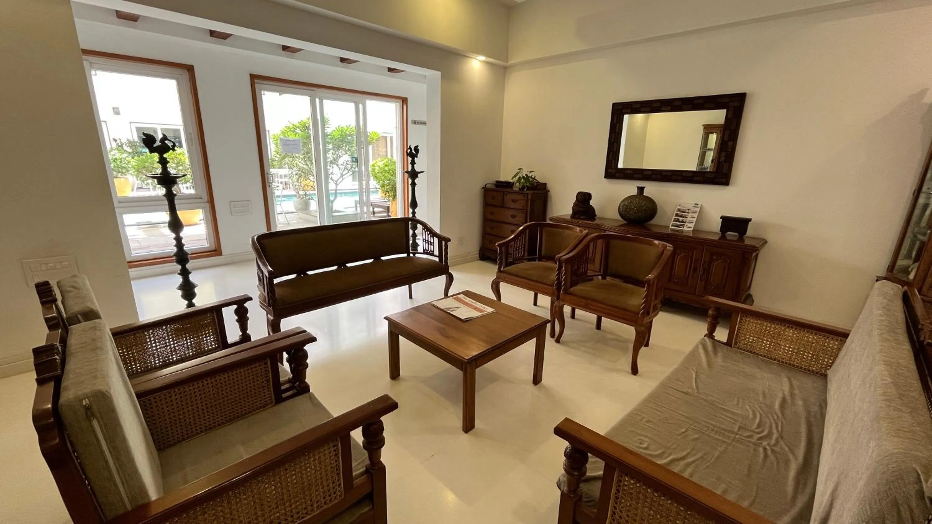 Seating area in Maroma Suites ECR