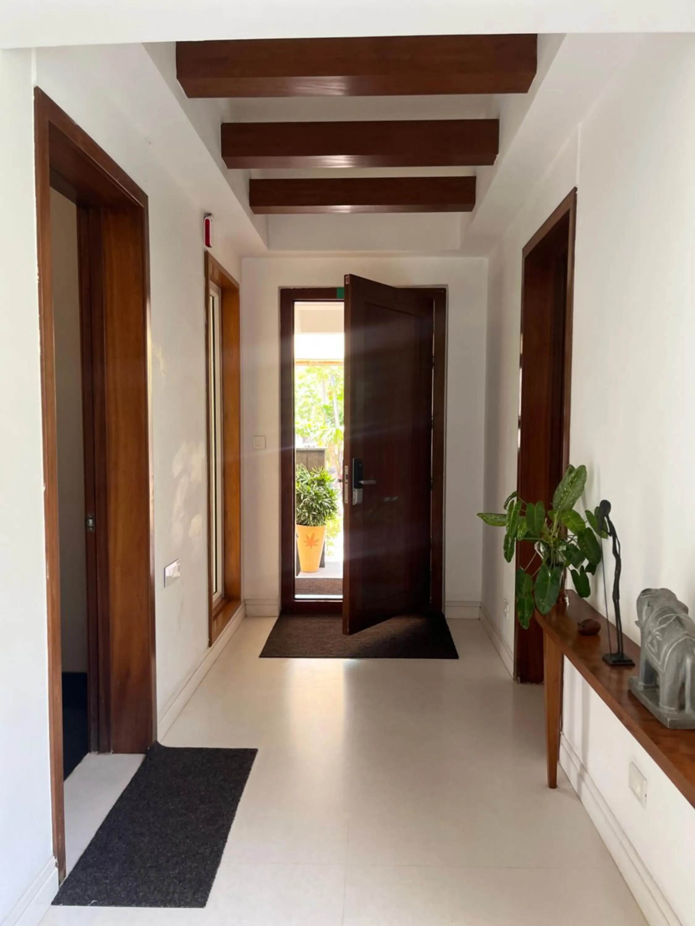 Property building in Maroma Suites ECR