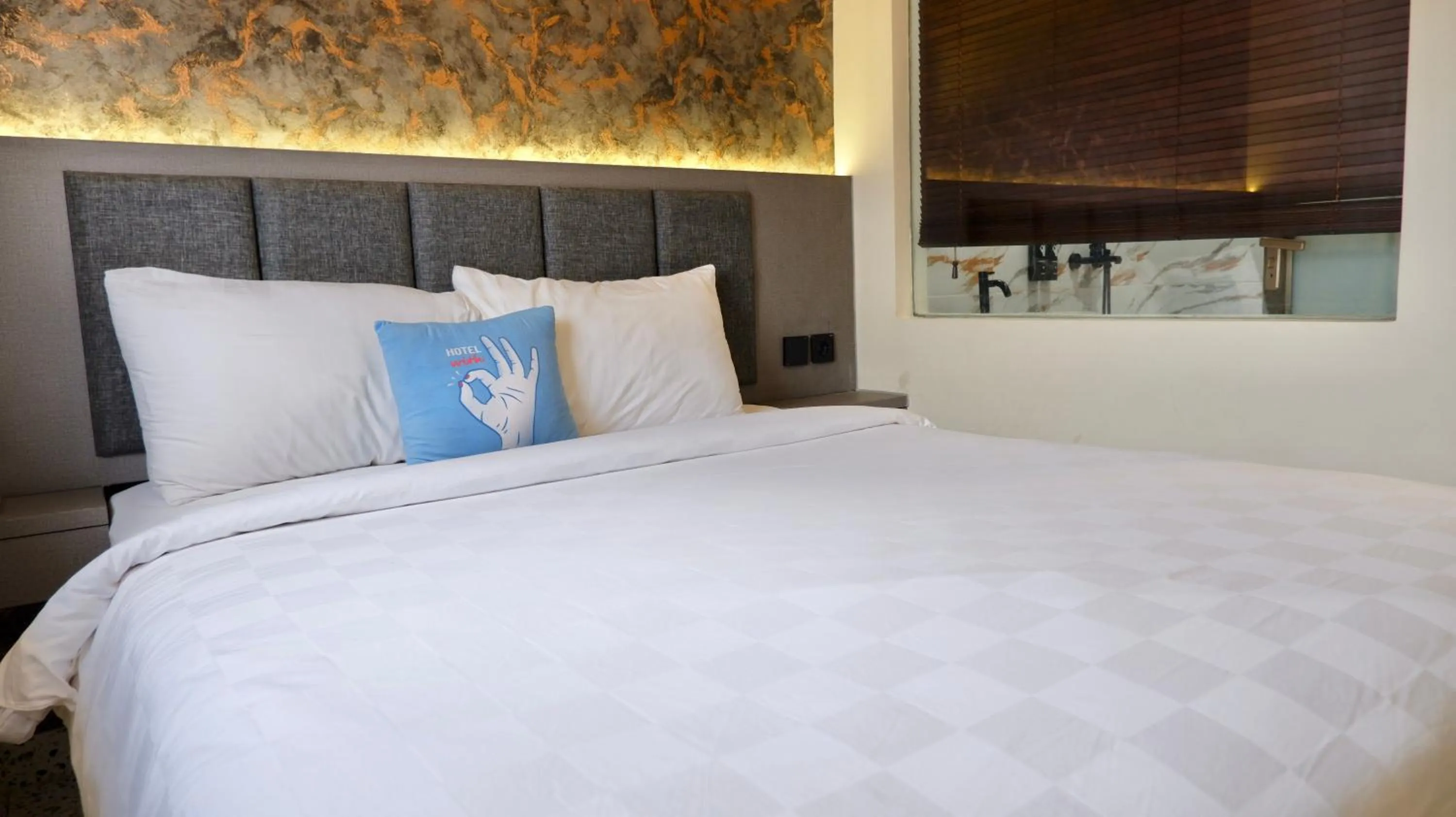 Bed in Hotel WITH OK