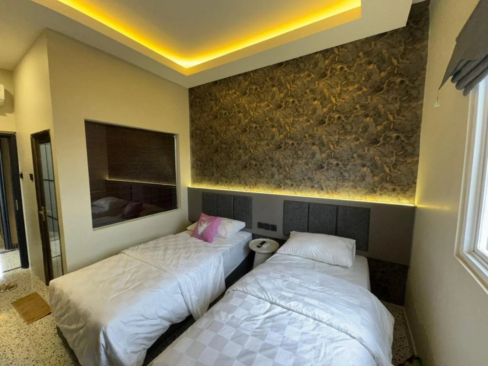 Bed in Hotel WITH OK