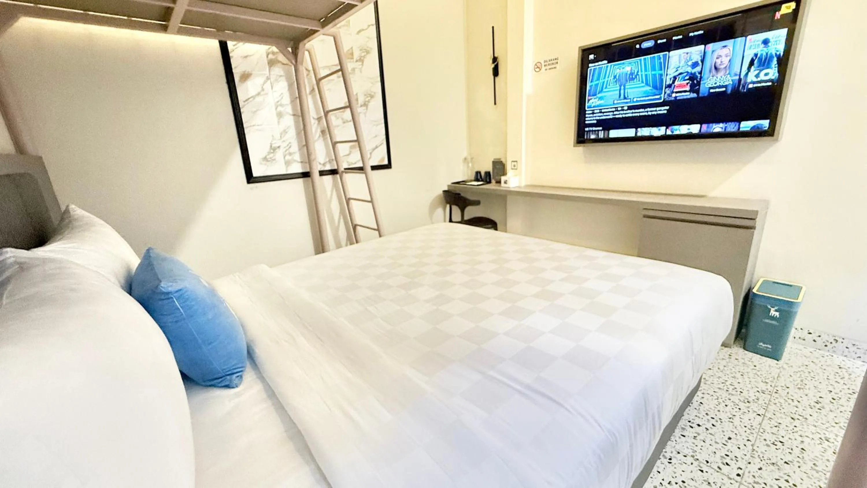 Bed in Hotel WITH OK