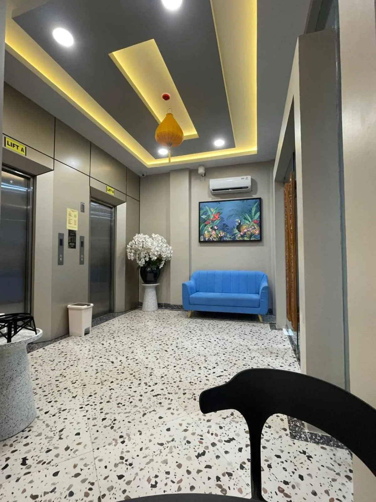 Lobby or reception in Hotel WITH OK