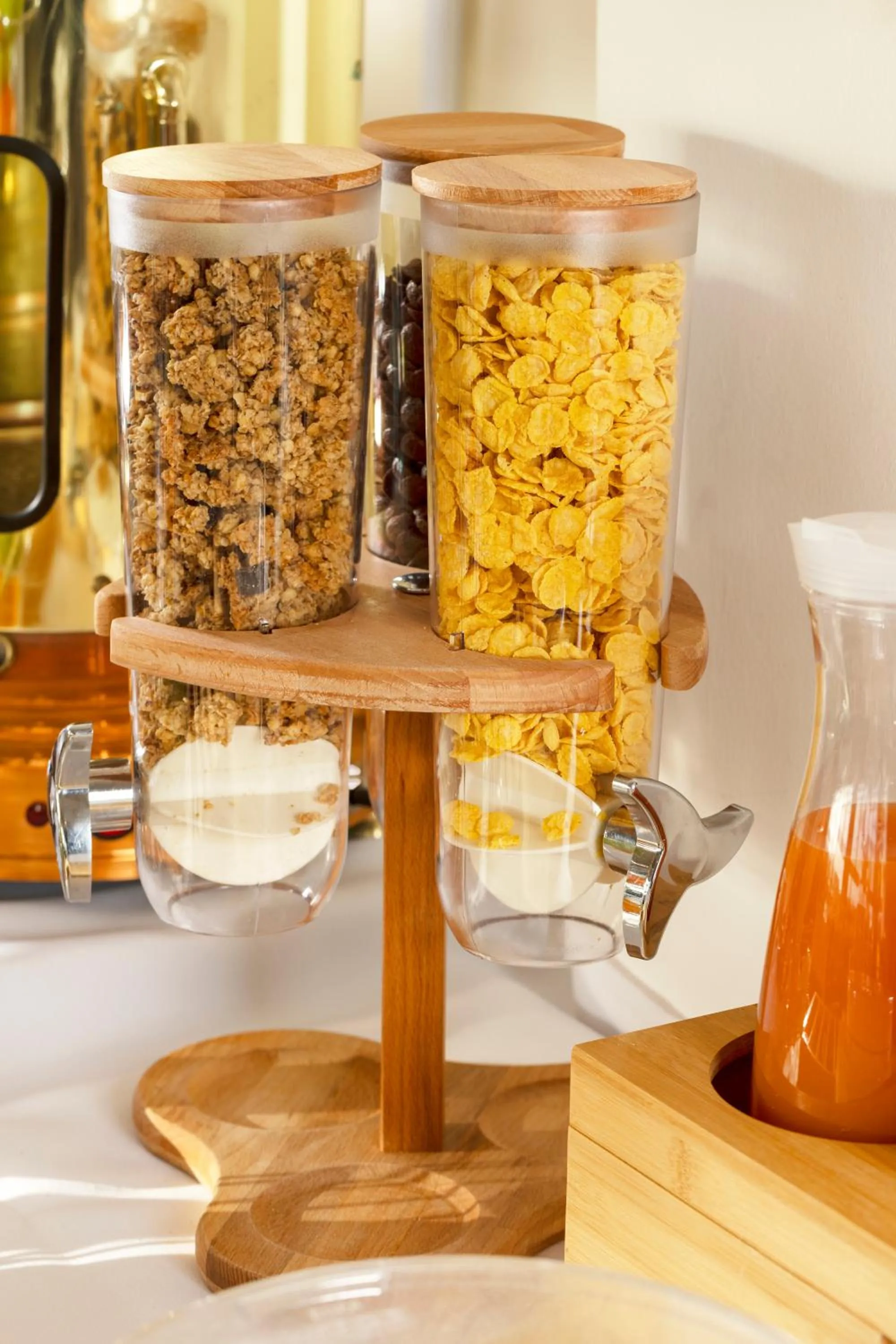 Buffet breakfast in Ktima Alonaki