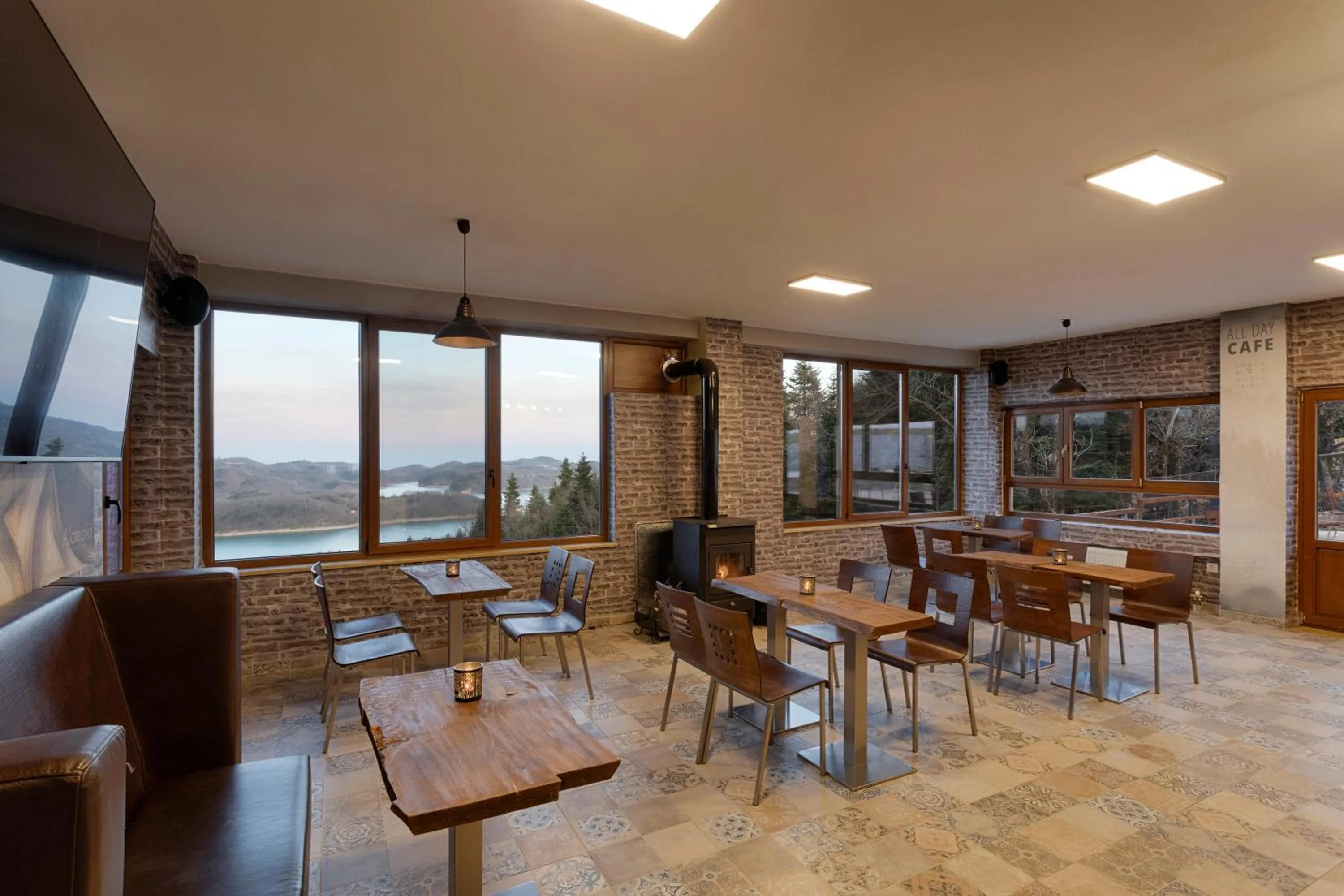 Lounge or bar in Ktima Alonaki