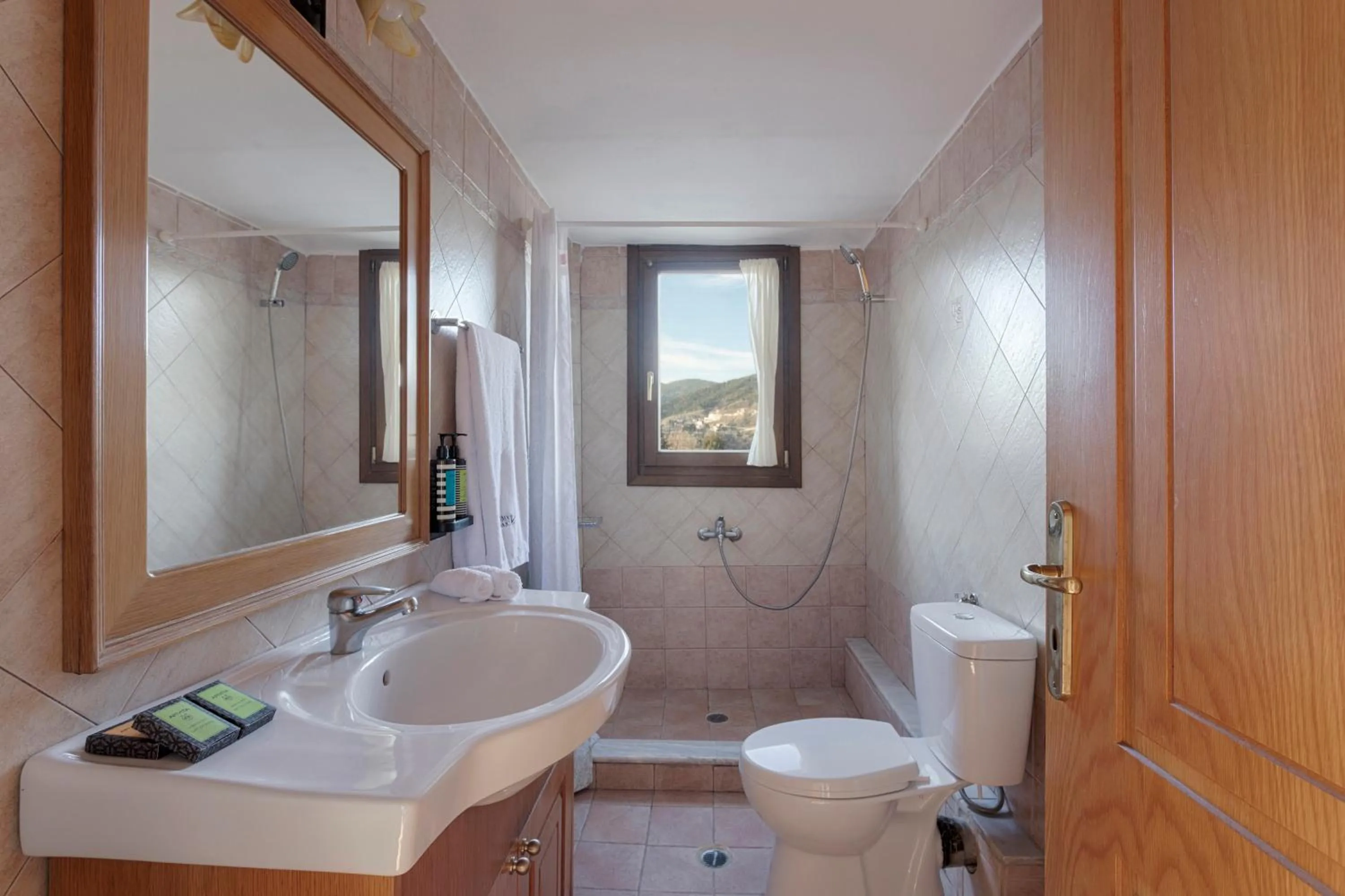 Bathroom in Ktima Alonaki