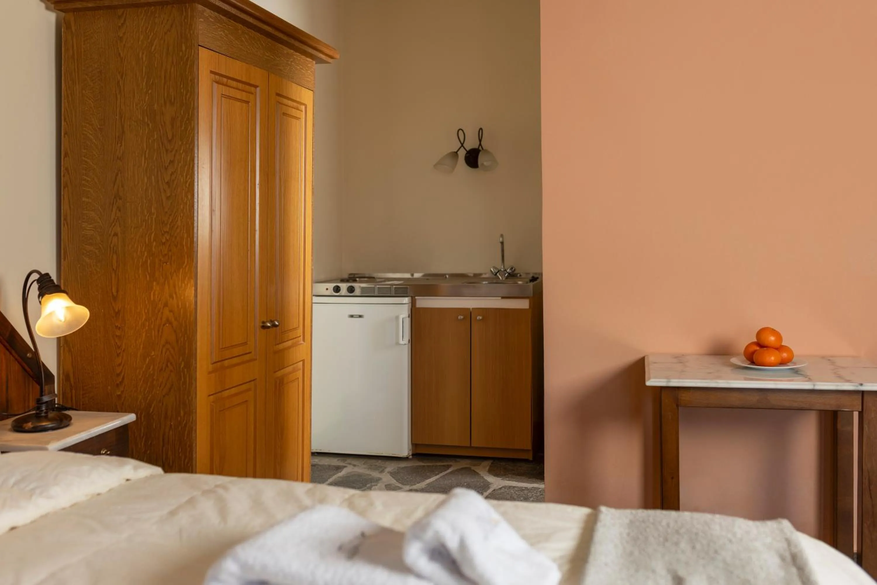 Kitchen or kitchenette, Bed in Ktima Alonaki