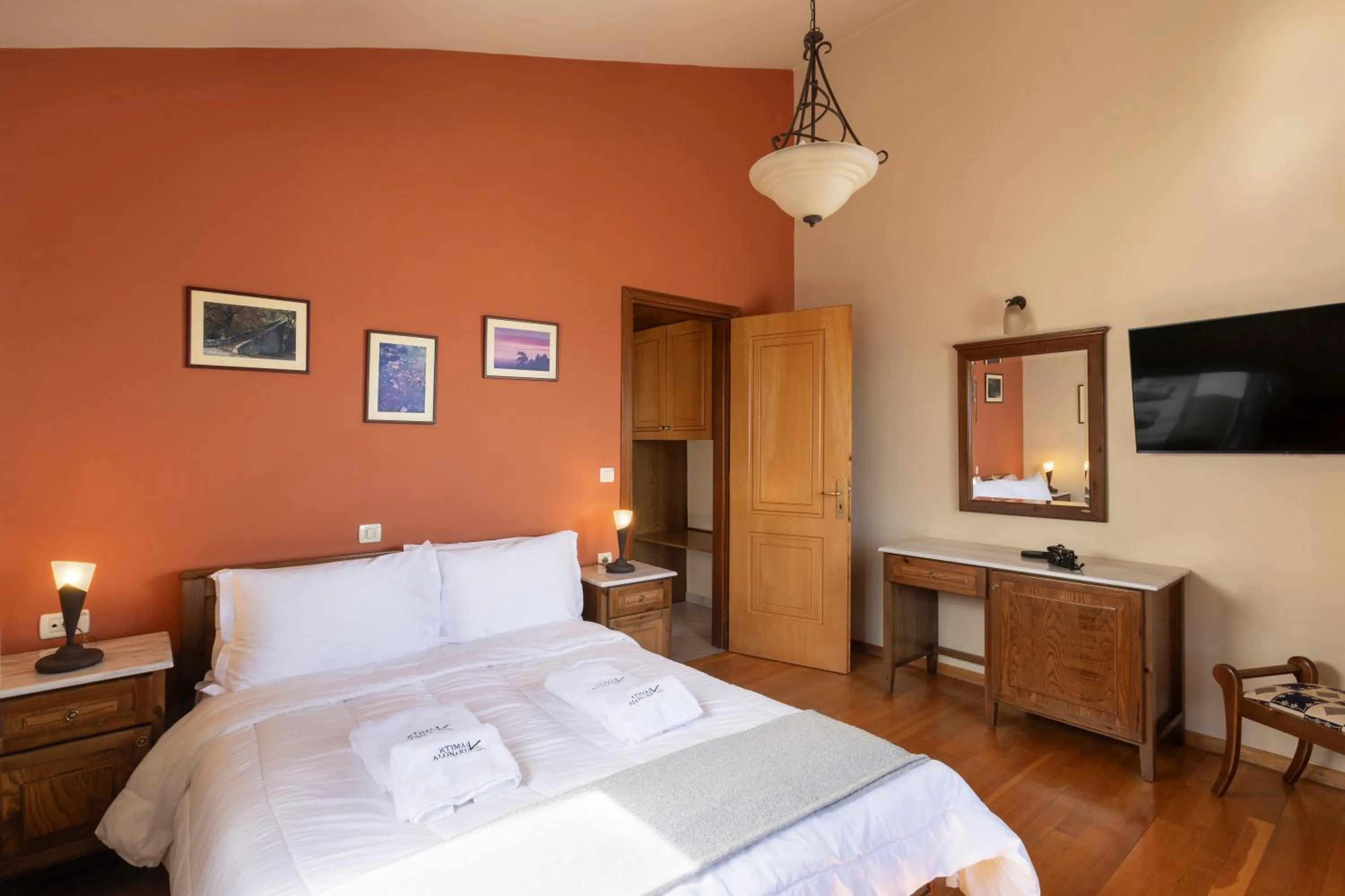 Bedroom, Bed in Ktima Alonaki