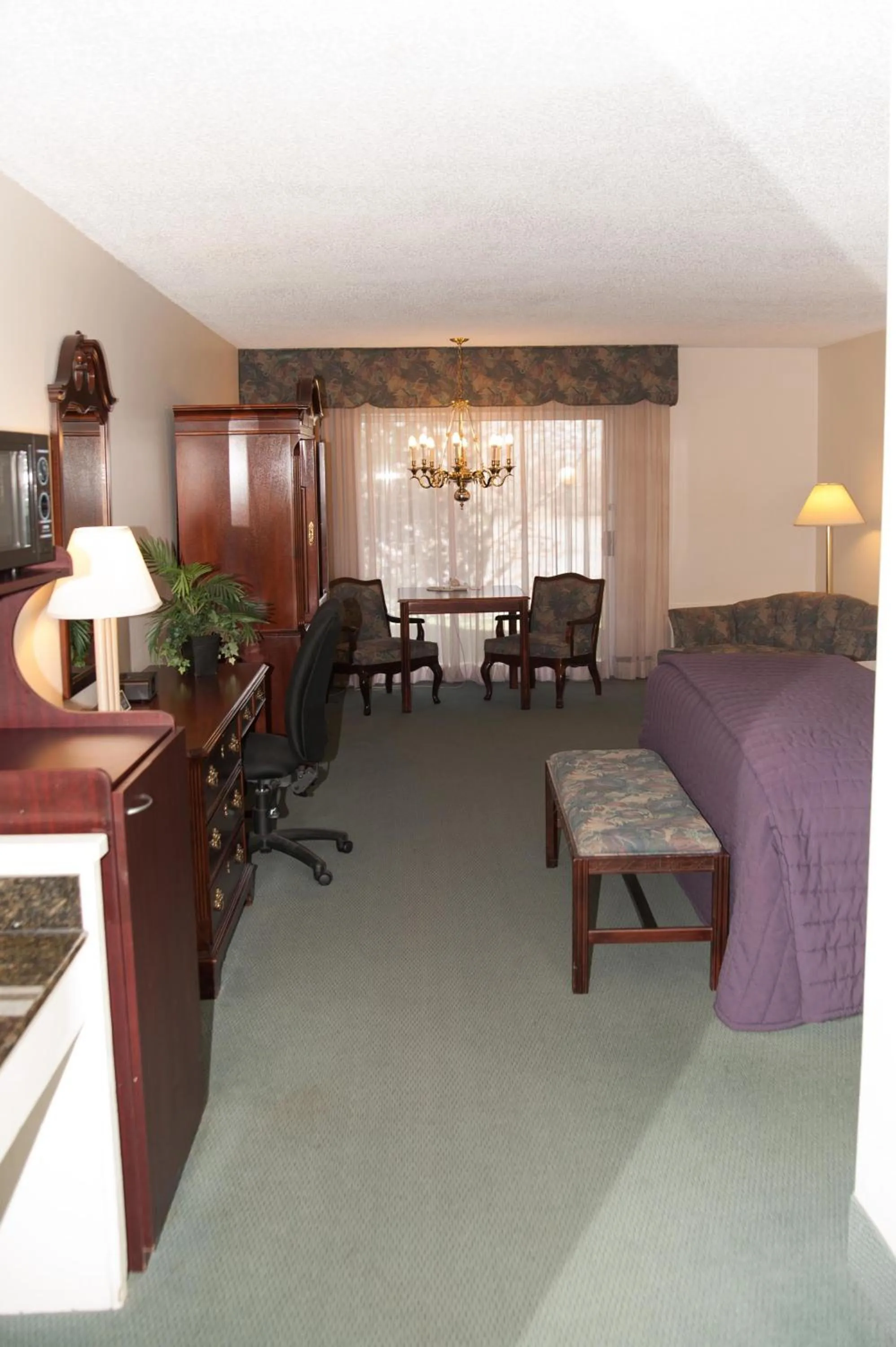 Bed in River Terrace Inn