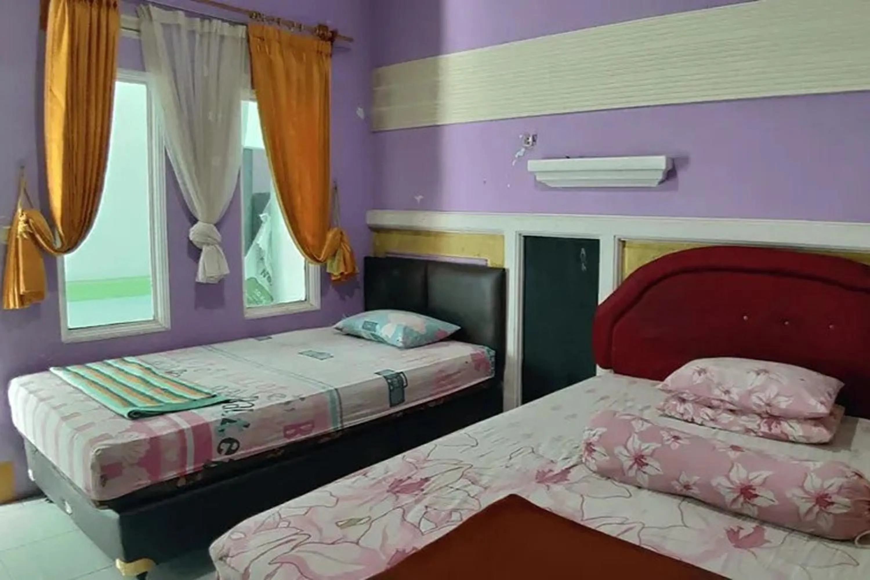 Bedroom, Bed in Hotel Malinda Pangandaran