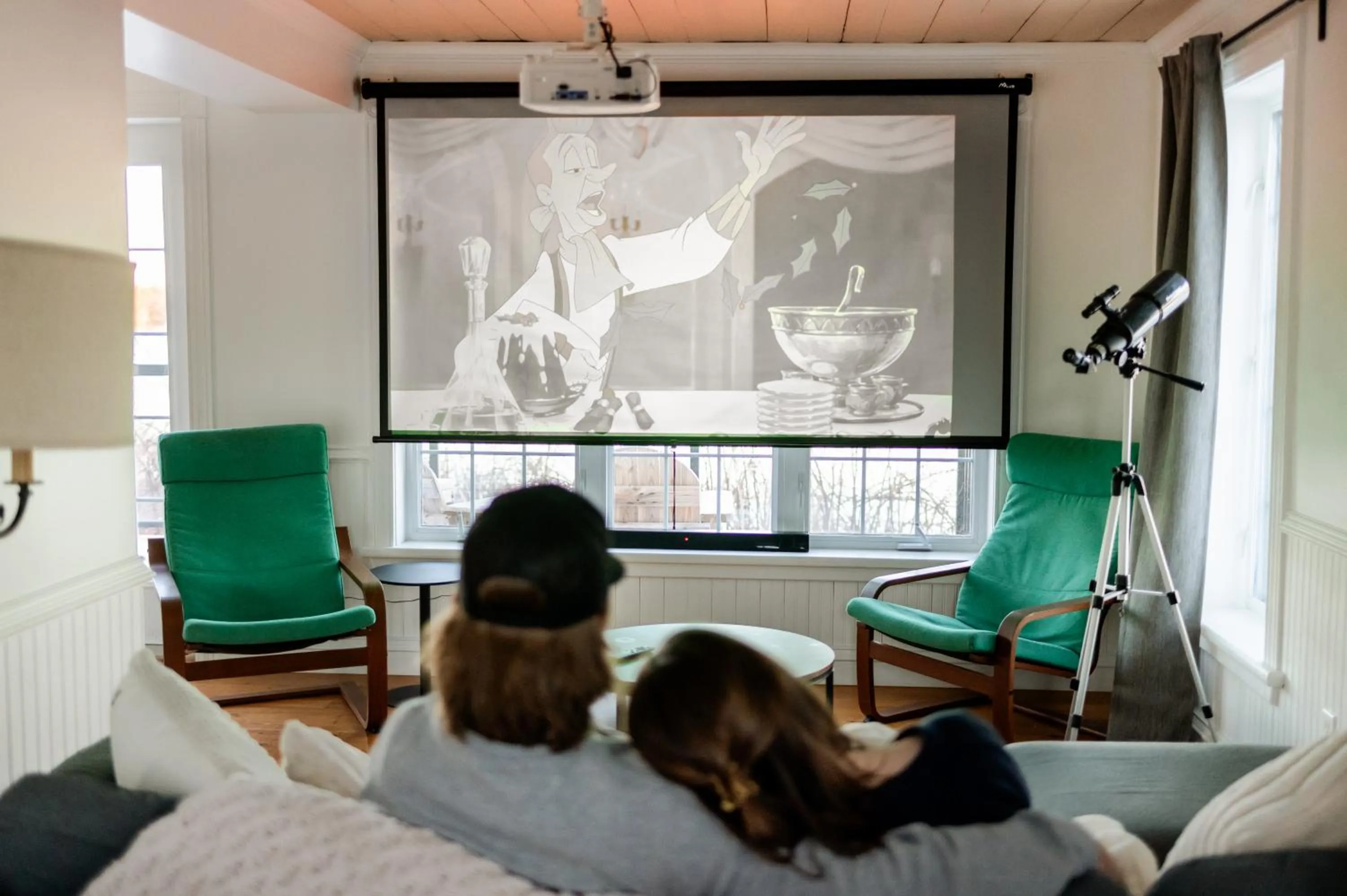 Groundswell Pub & Inn