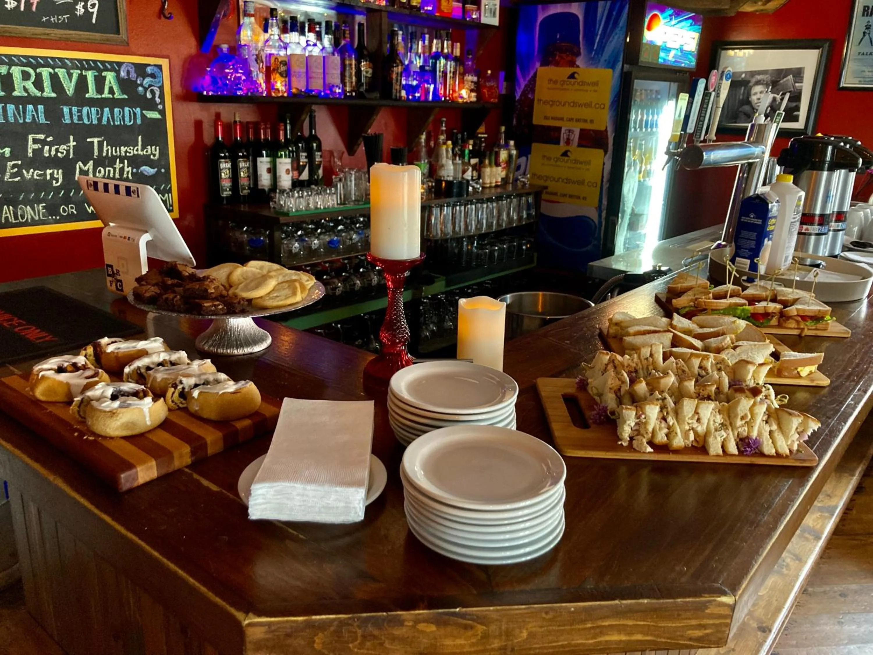 Groundswell Pub & Inn