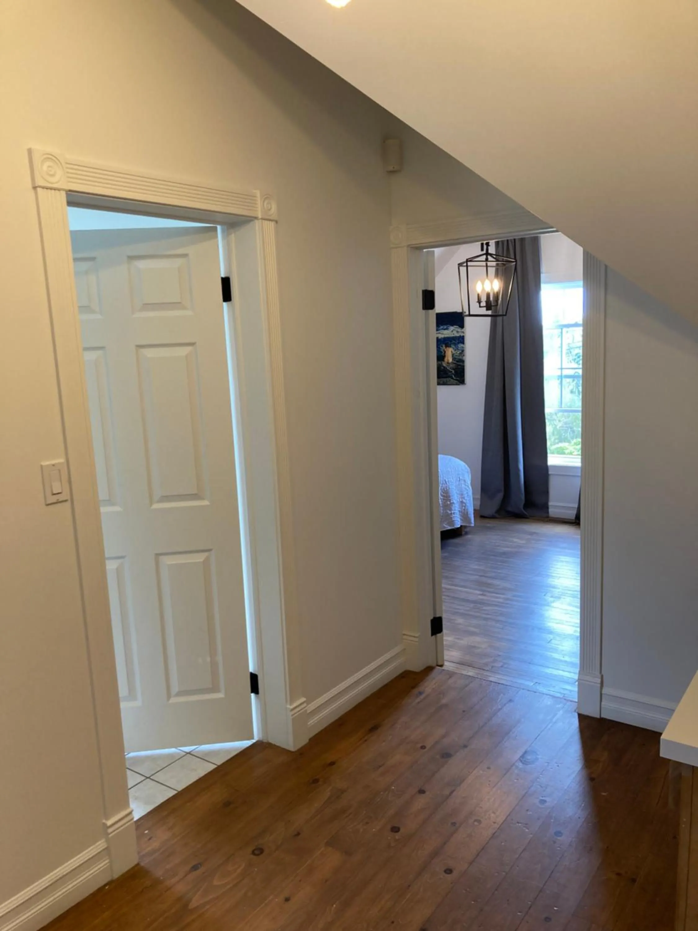 Bed in Groundswell Pub & Inn