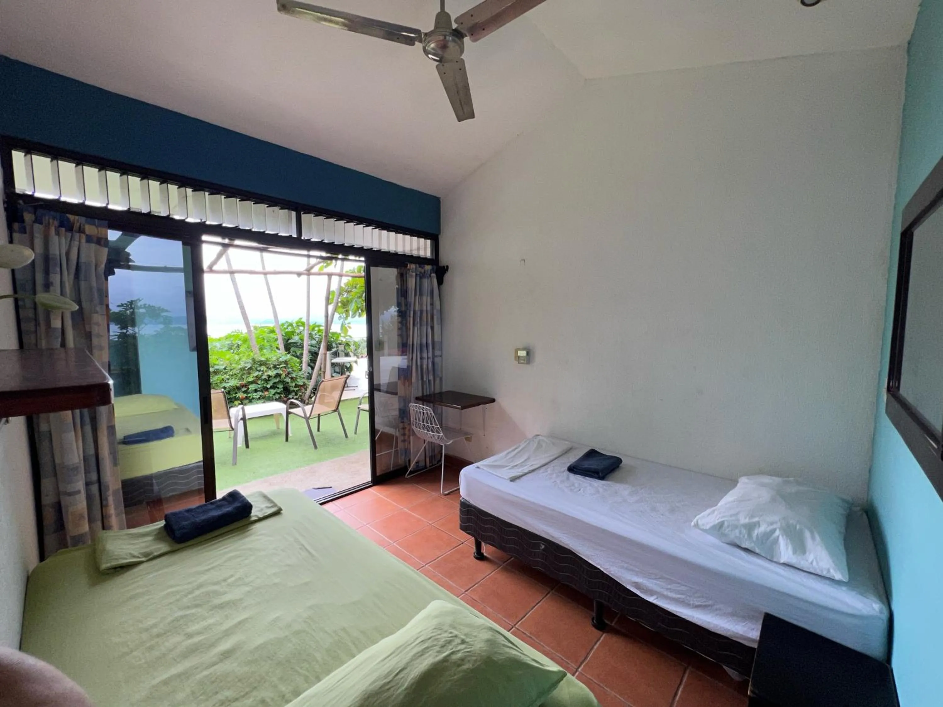 Photo of the whole room, Bed in Blue Dream Kite Boarding Resort Costa Rica