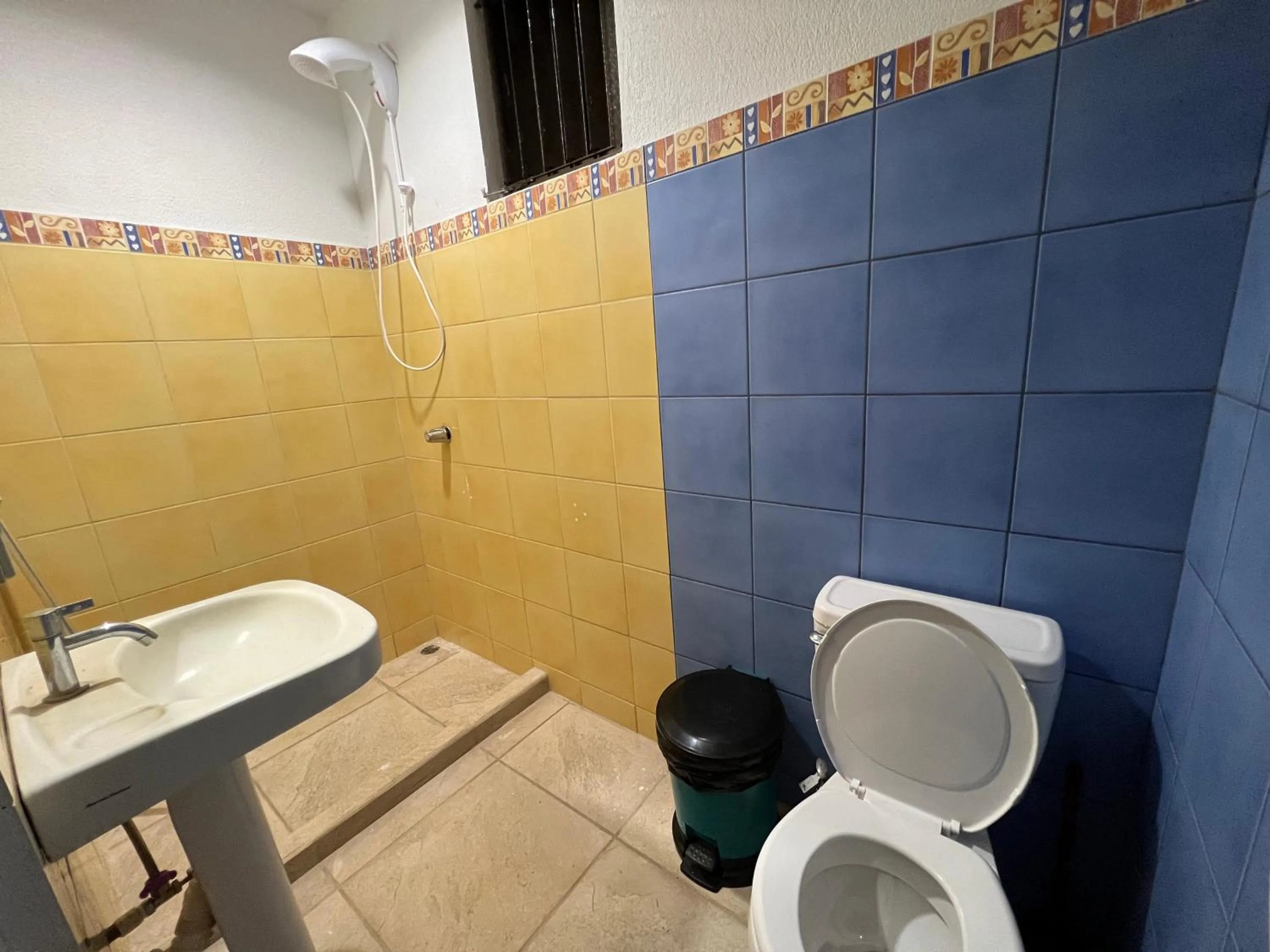 Shower in Blue Dream Kite Boarding Resort Costa Rica