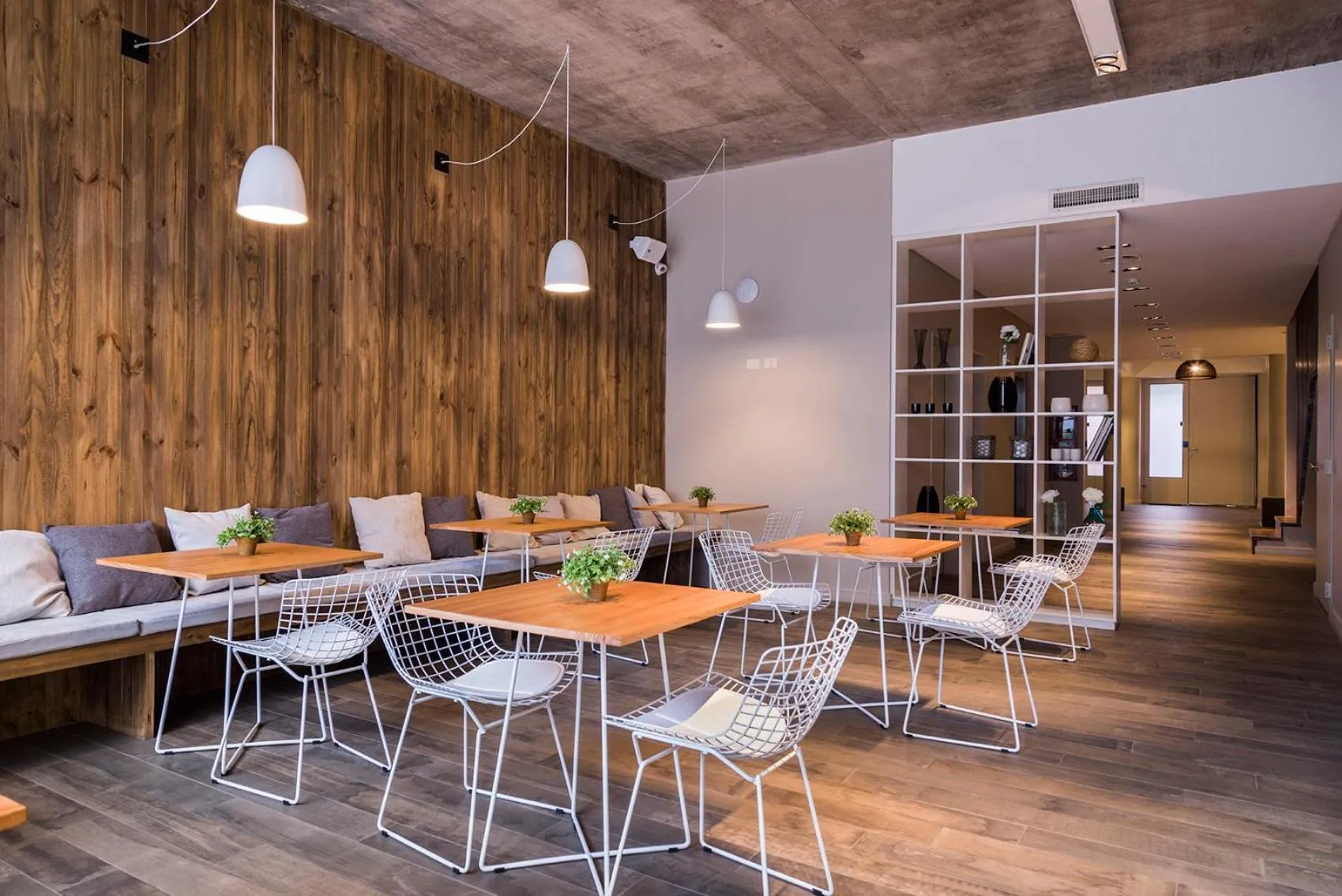 Seating area in Lemon Suites