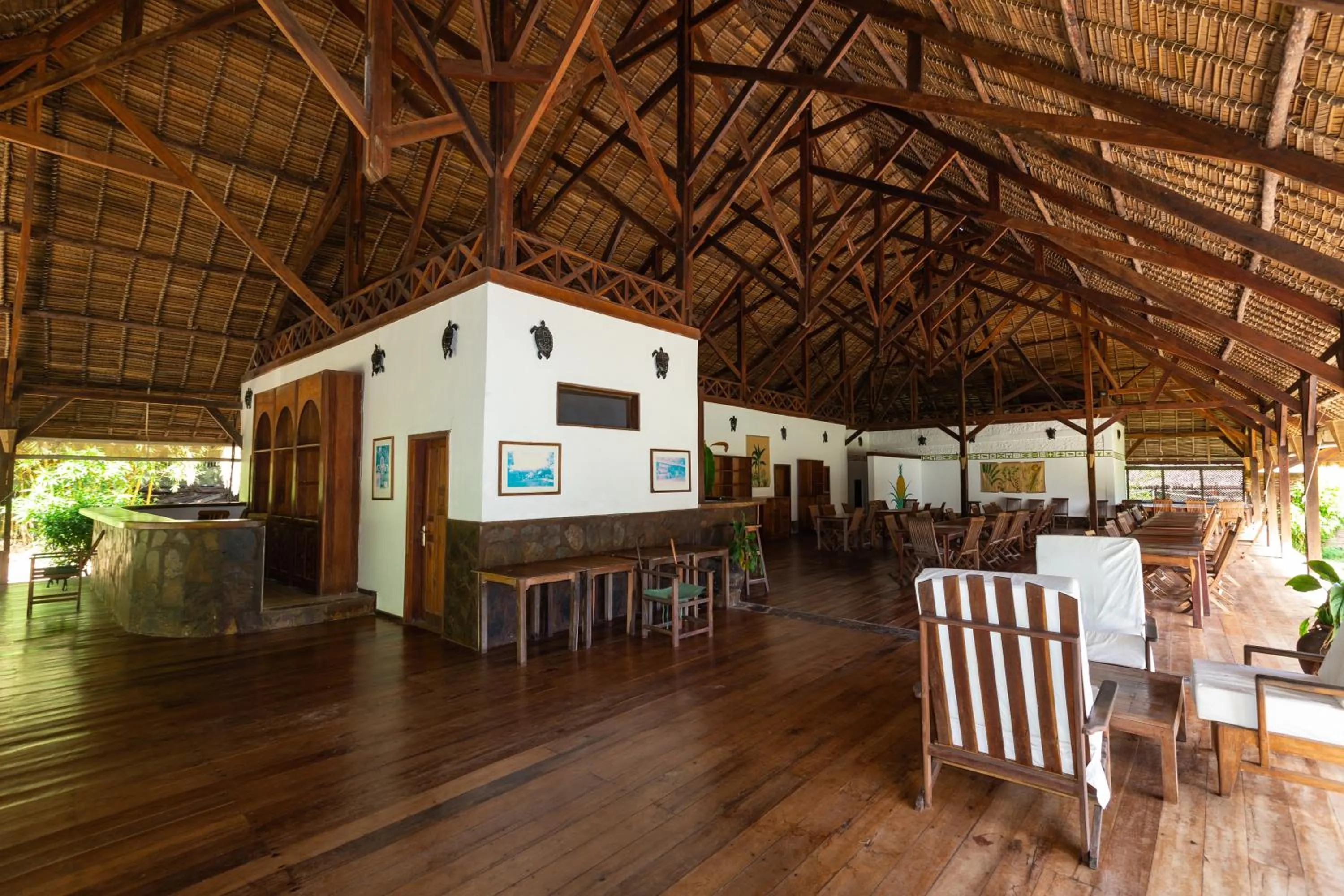 Restaurant/places to eat in Corail Noir Hotel