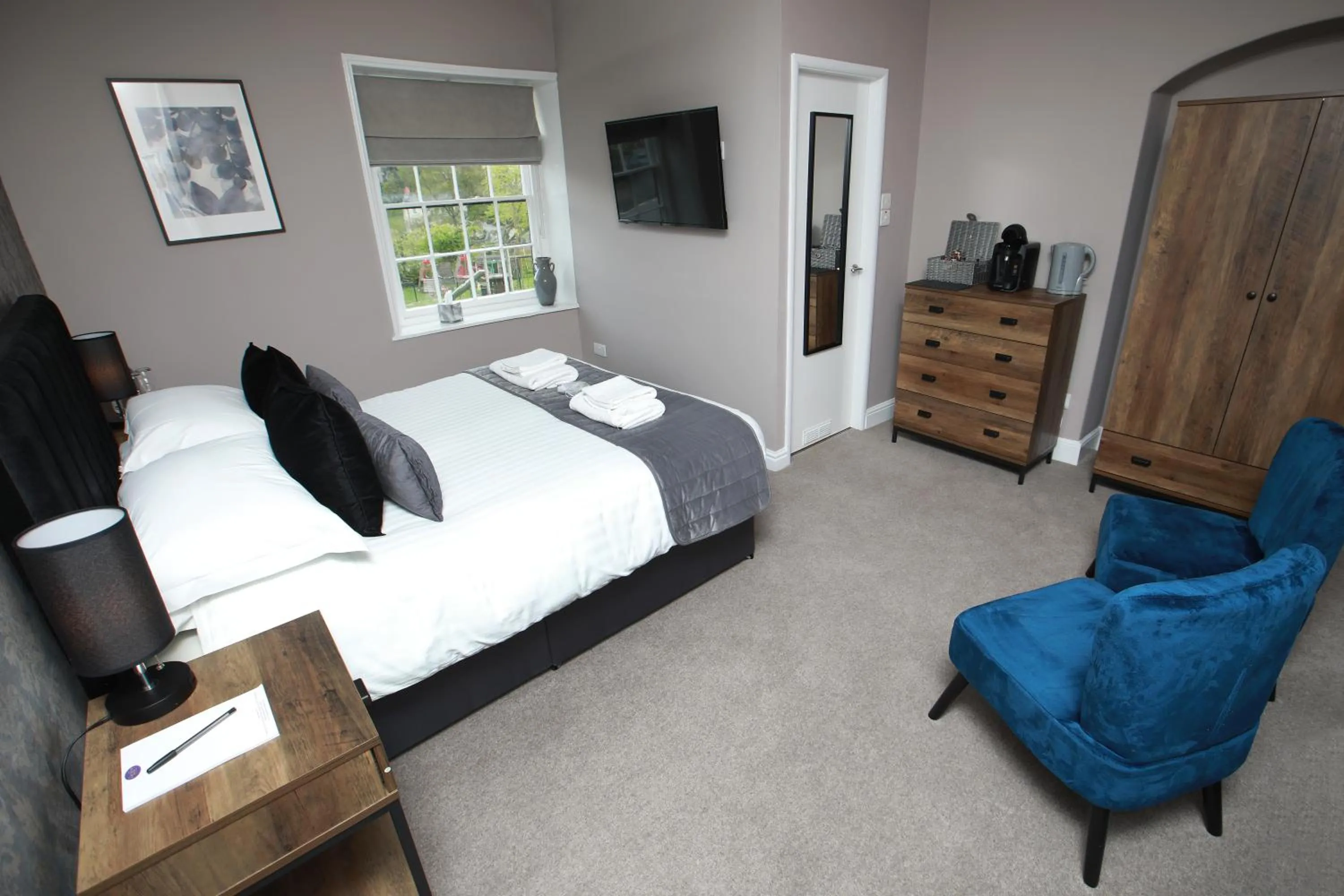 Superior Double Room in OYO Glyn Valley Hotel