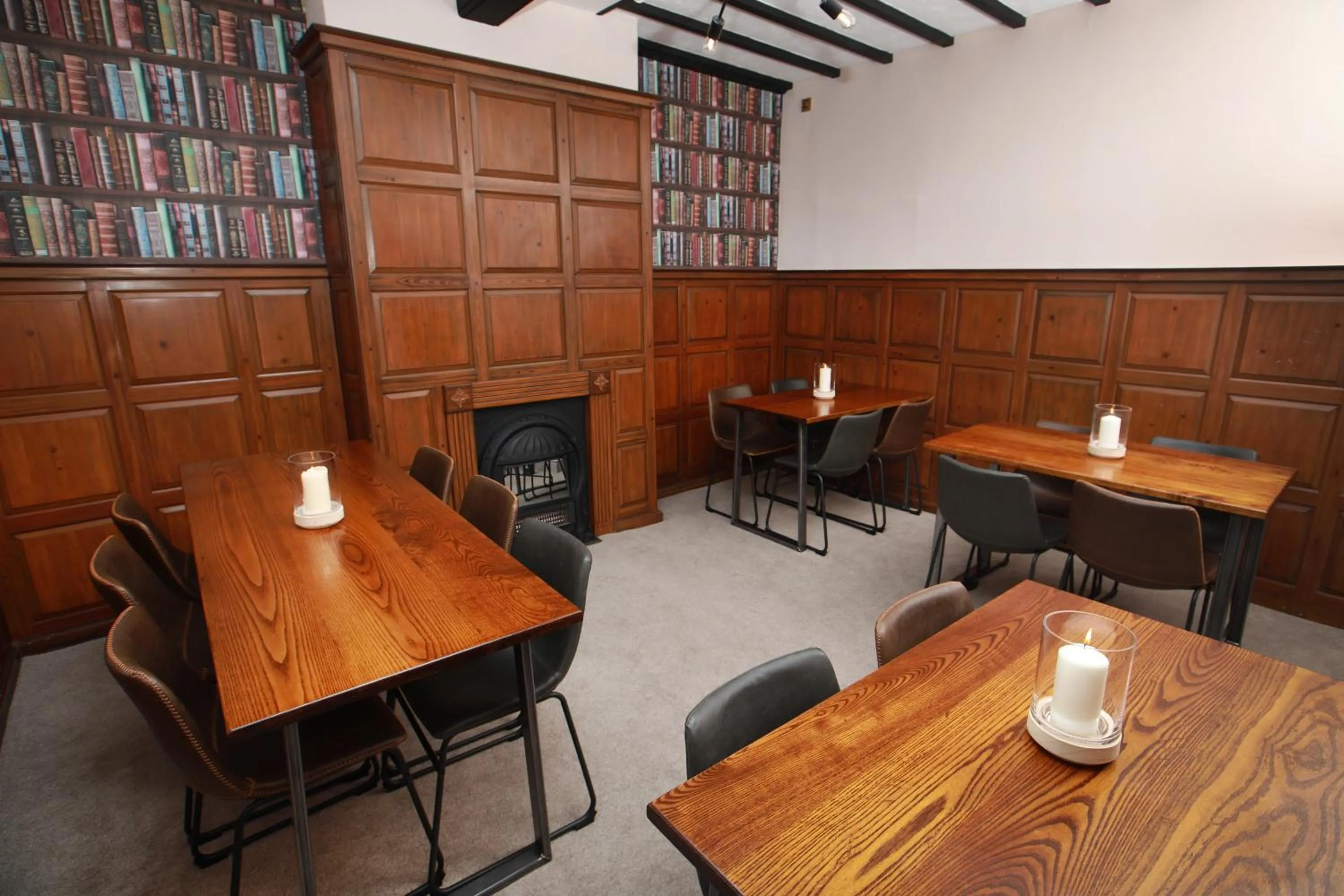 Restaurant/places to eat in OYO Glyn Valley Hotel