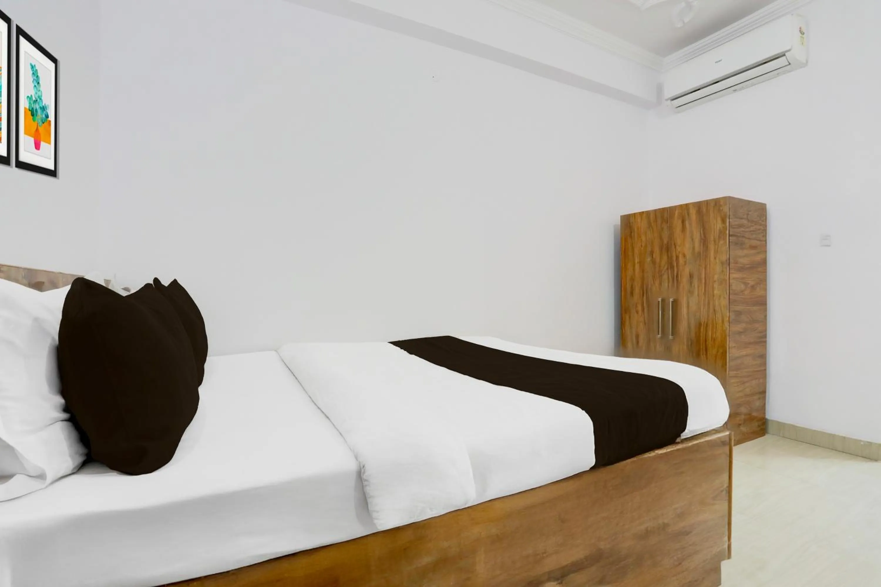 Bedroom, Bed in Super Hotel O Rajeev Nagar Formerly Happy Journey