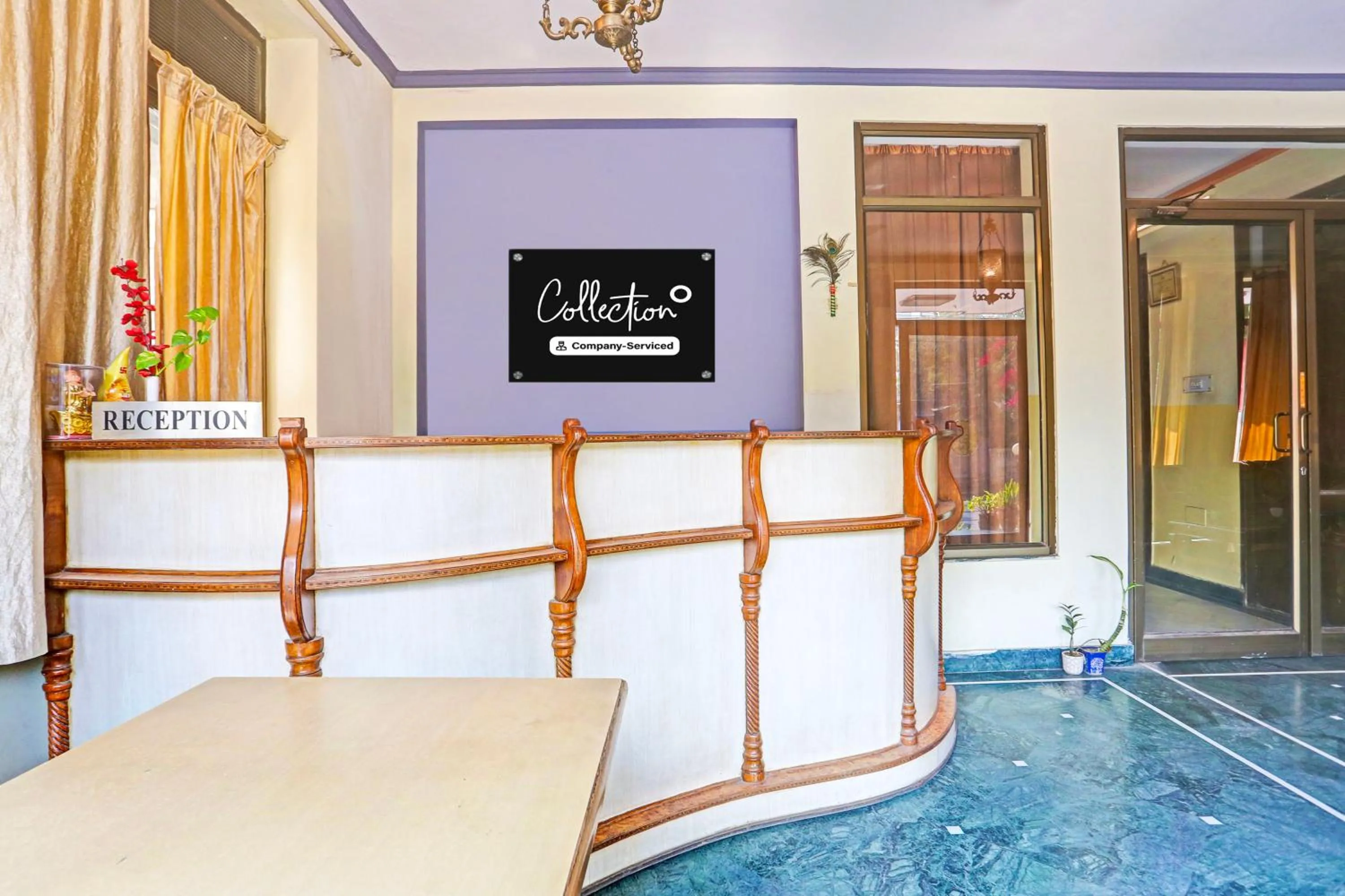 Lobby or reception in Collection O Bani Park Near Collectorate Circle Formerly Anuja Palace